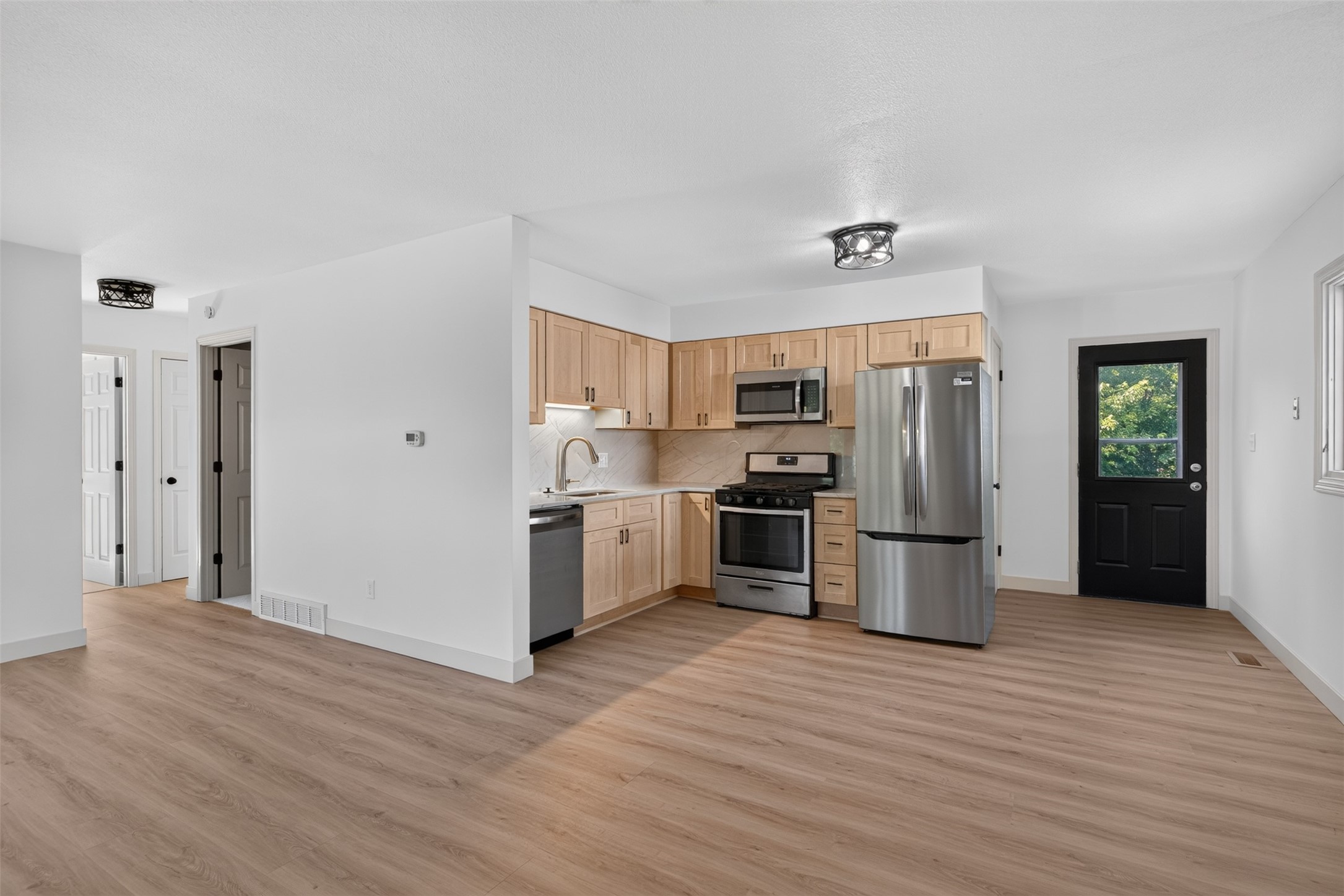 4656 Hyperion Drive Property Photo 5