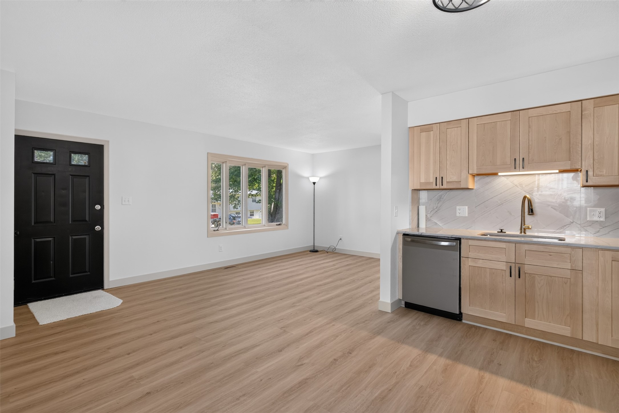 4656 Hyperion Drive Property Photo 6
