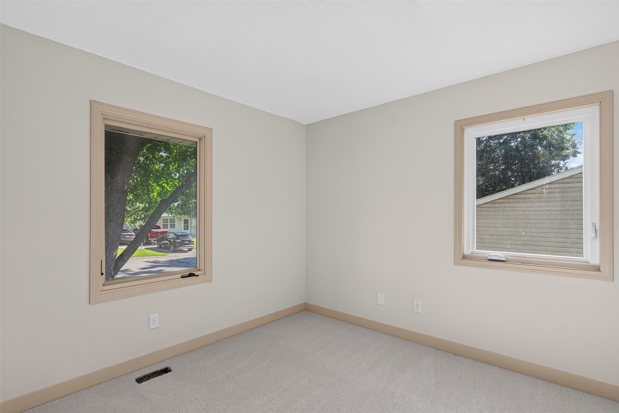 4656 Hyperion Drive Property Photo 12
