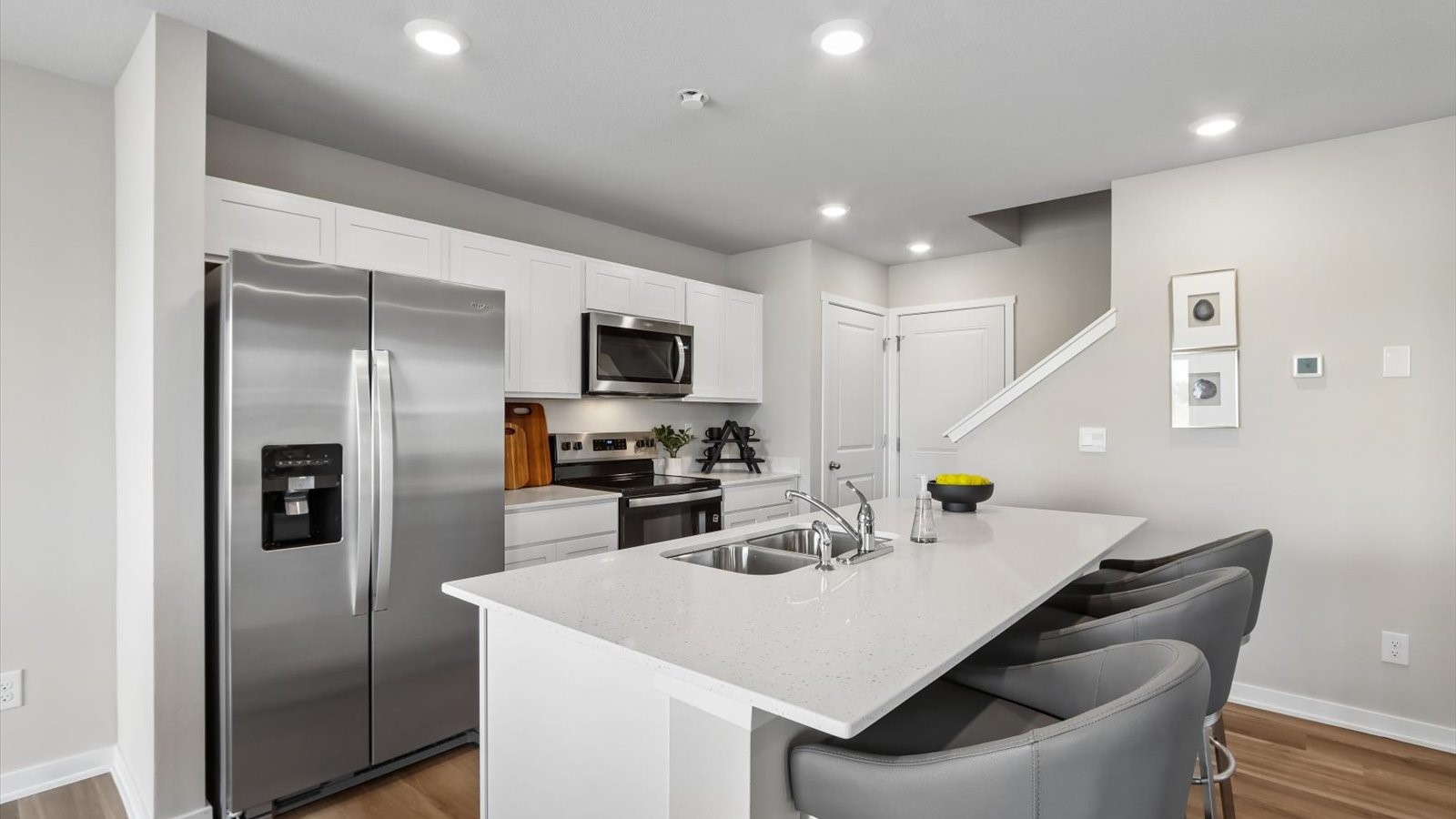 1403 S Banks Street Property Photo 10