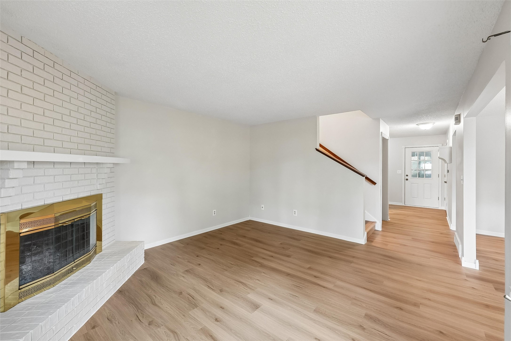 4909 W Park Drive Property Photo 2