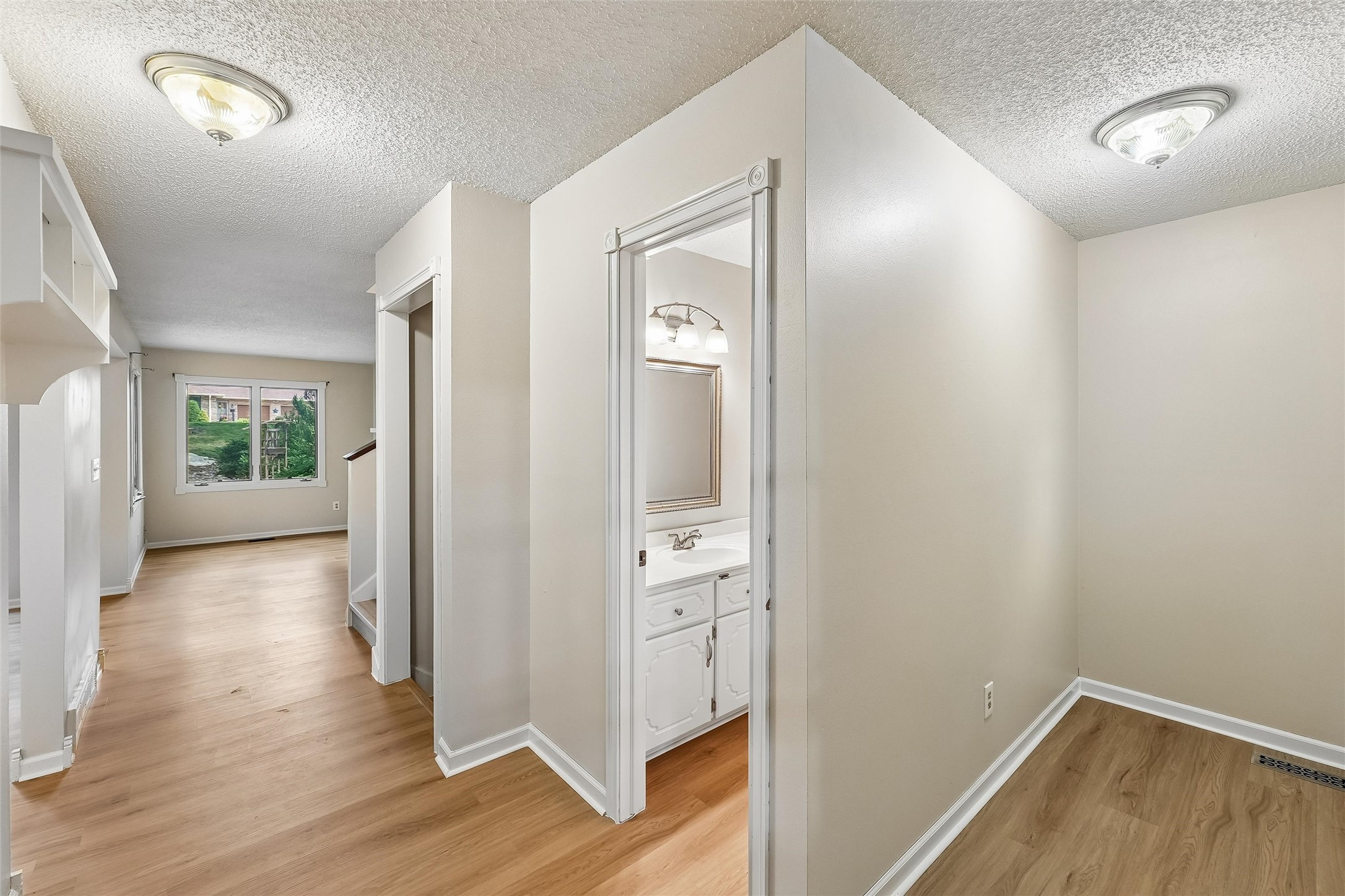 4909 W Park Drive Property Photo 15
