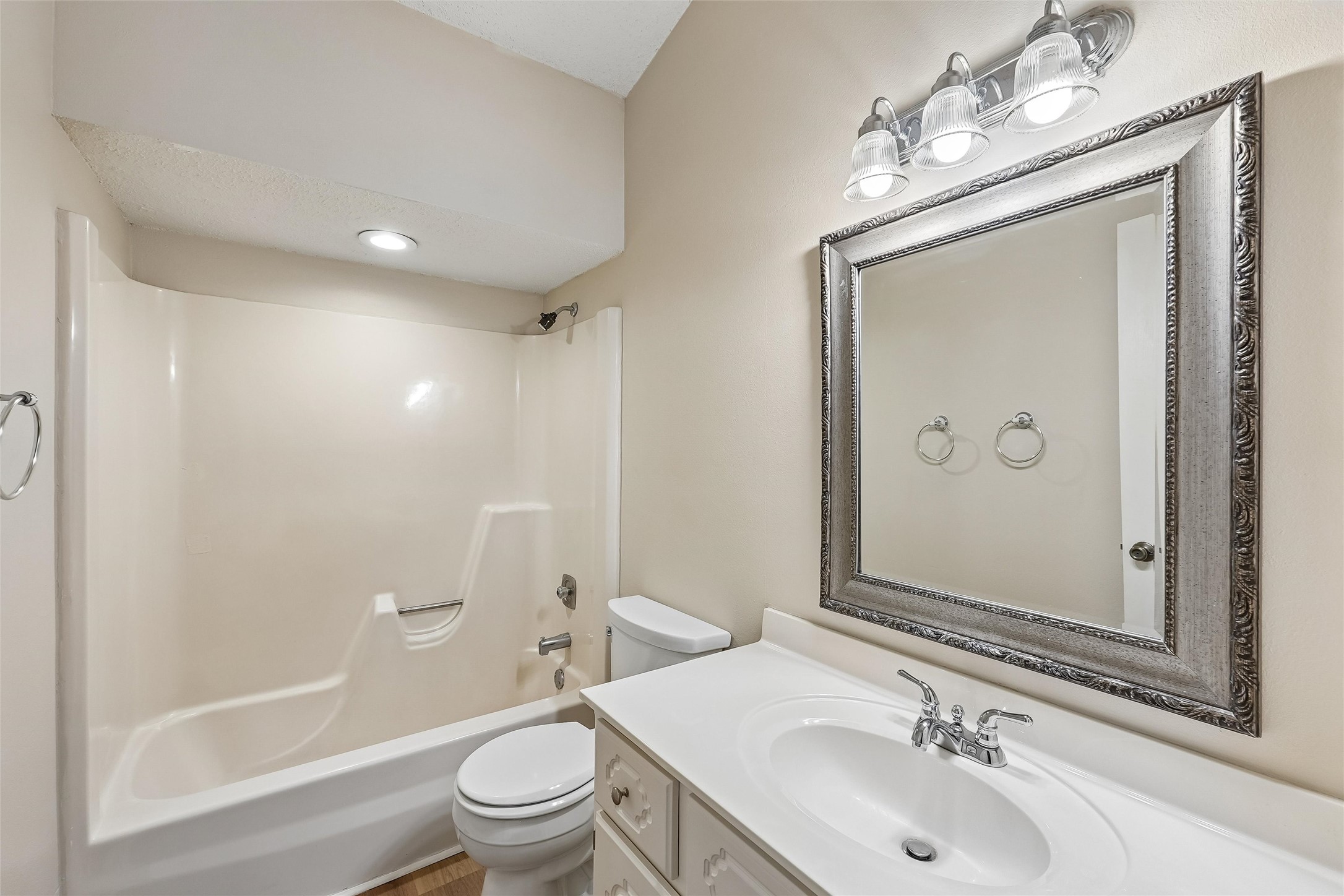 4909 W Park Drive Property Photo 21