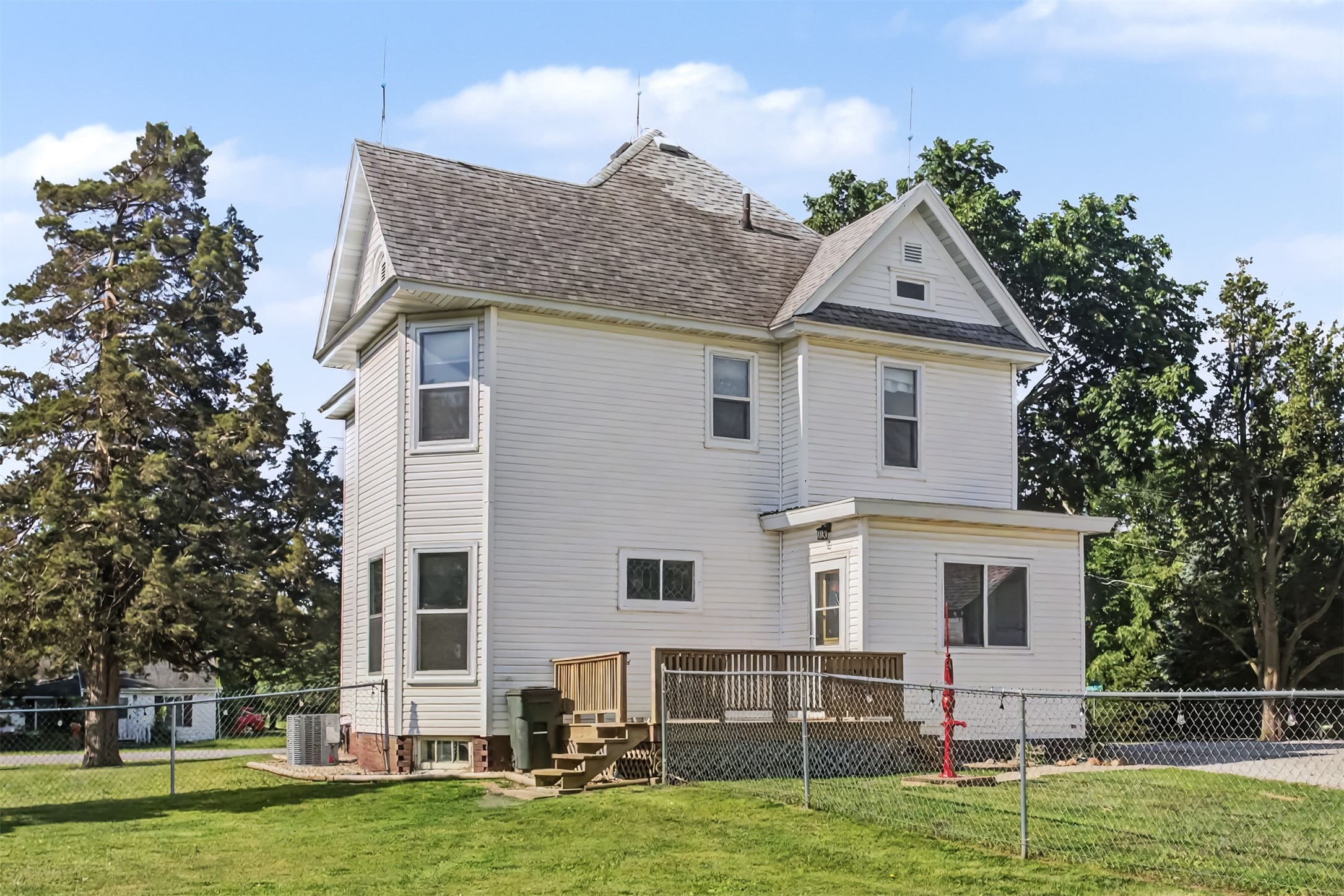 1003 22nd Street Property Photo 6