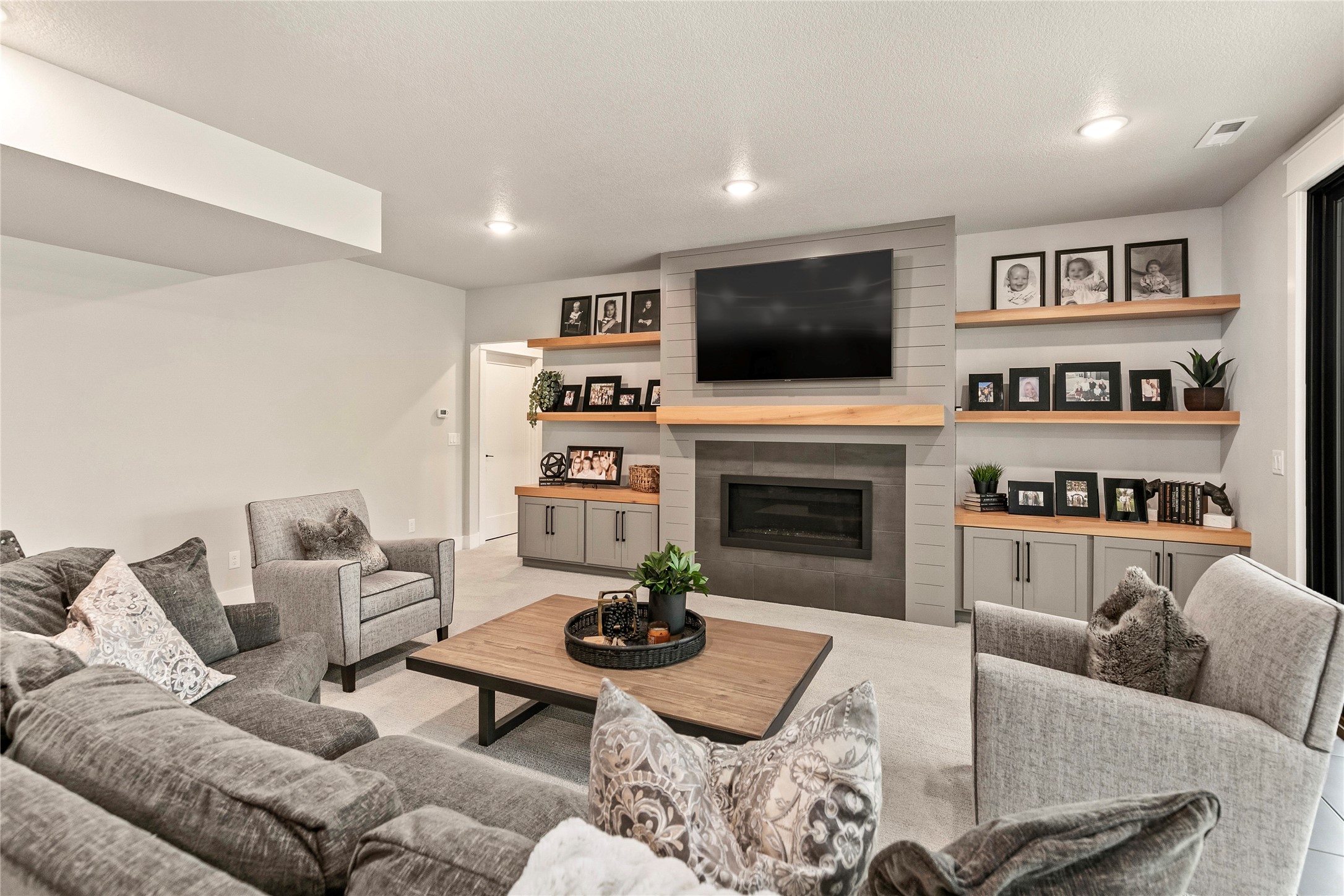 775 Century Circle Property Photo 23