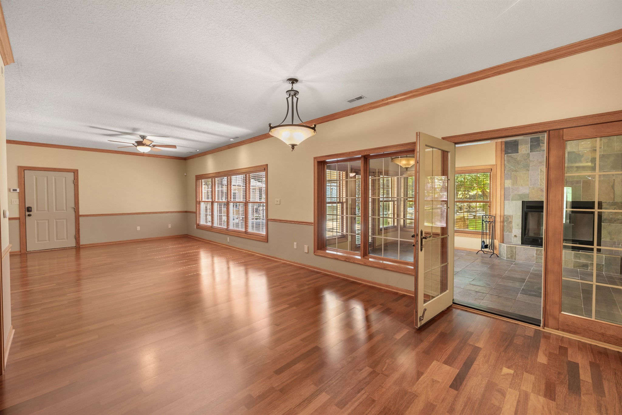 12810 Cardinal Lane Property Photo 12