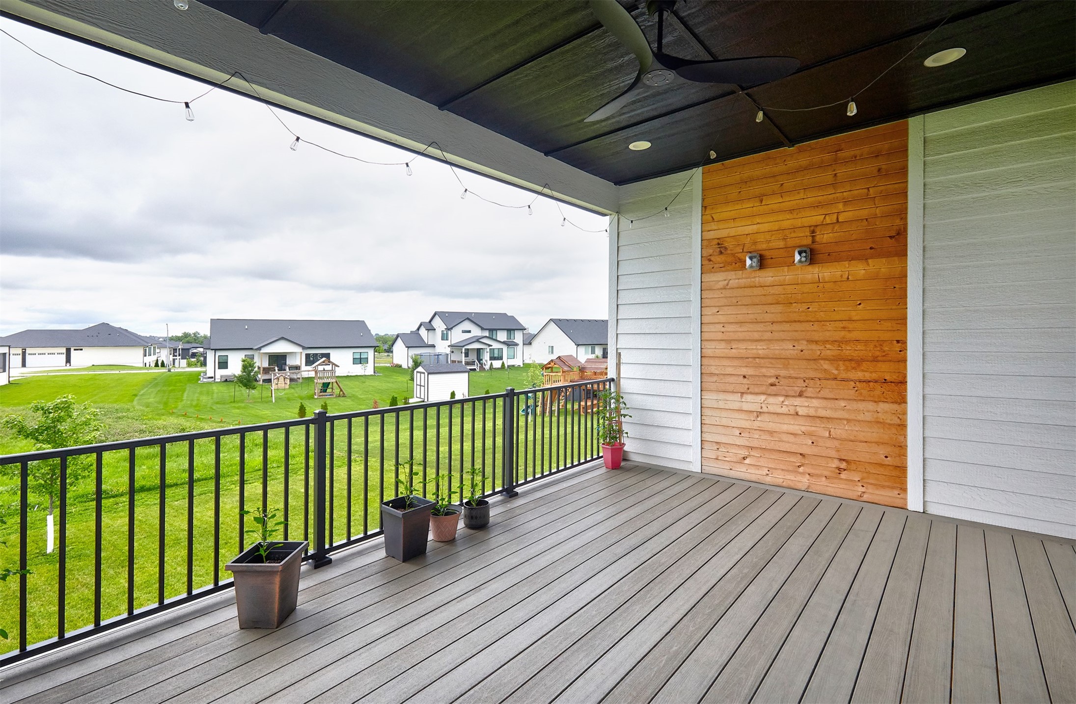 17938 Hammontree Circle Property Photo 3