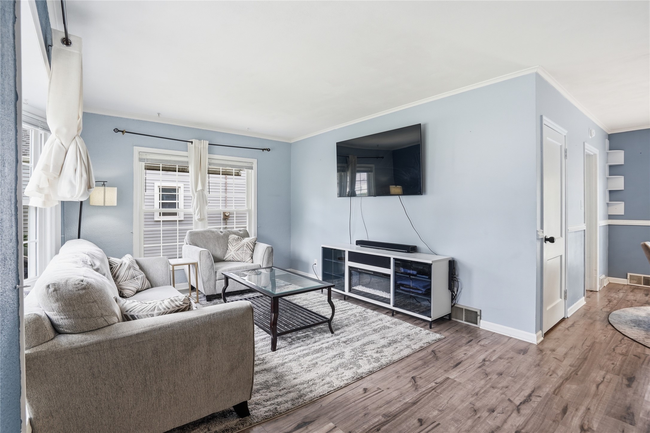2102 55th Street Property Photo 5