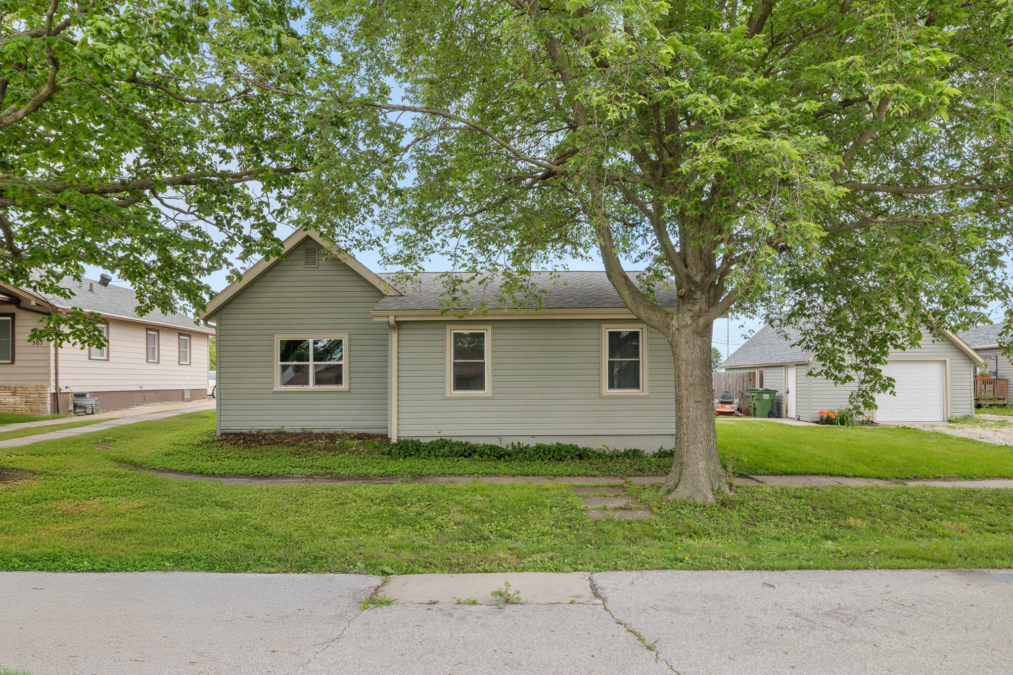 309 Birch Avenue Property Photo 2