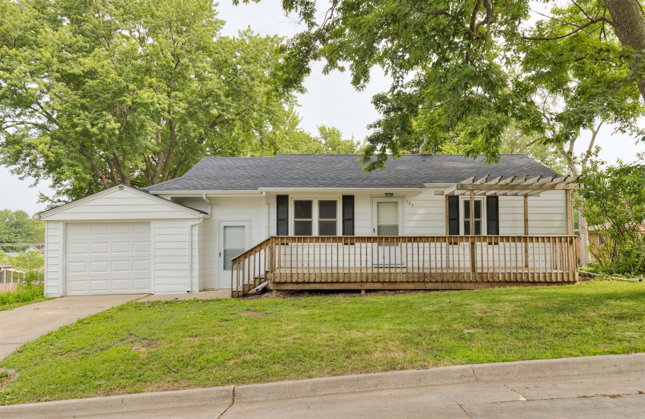 703 Mafred Drive Property Photo 1