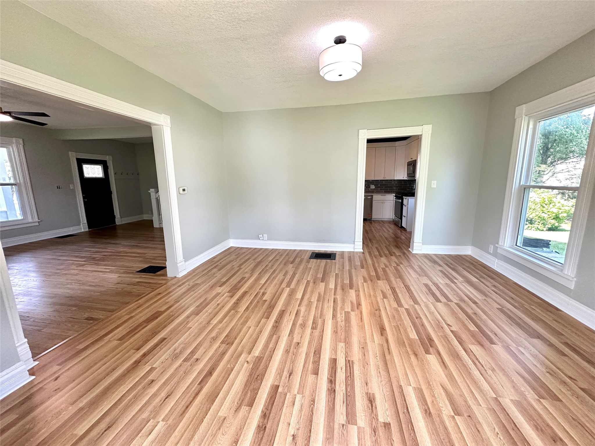 1016 Elm Street Property Photo 11