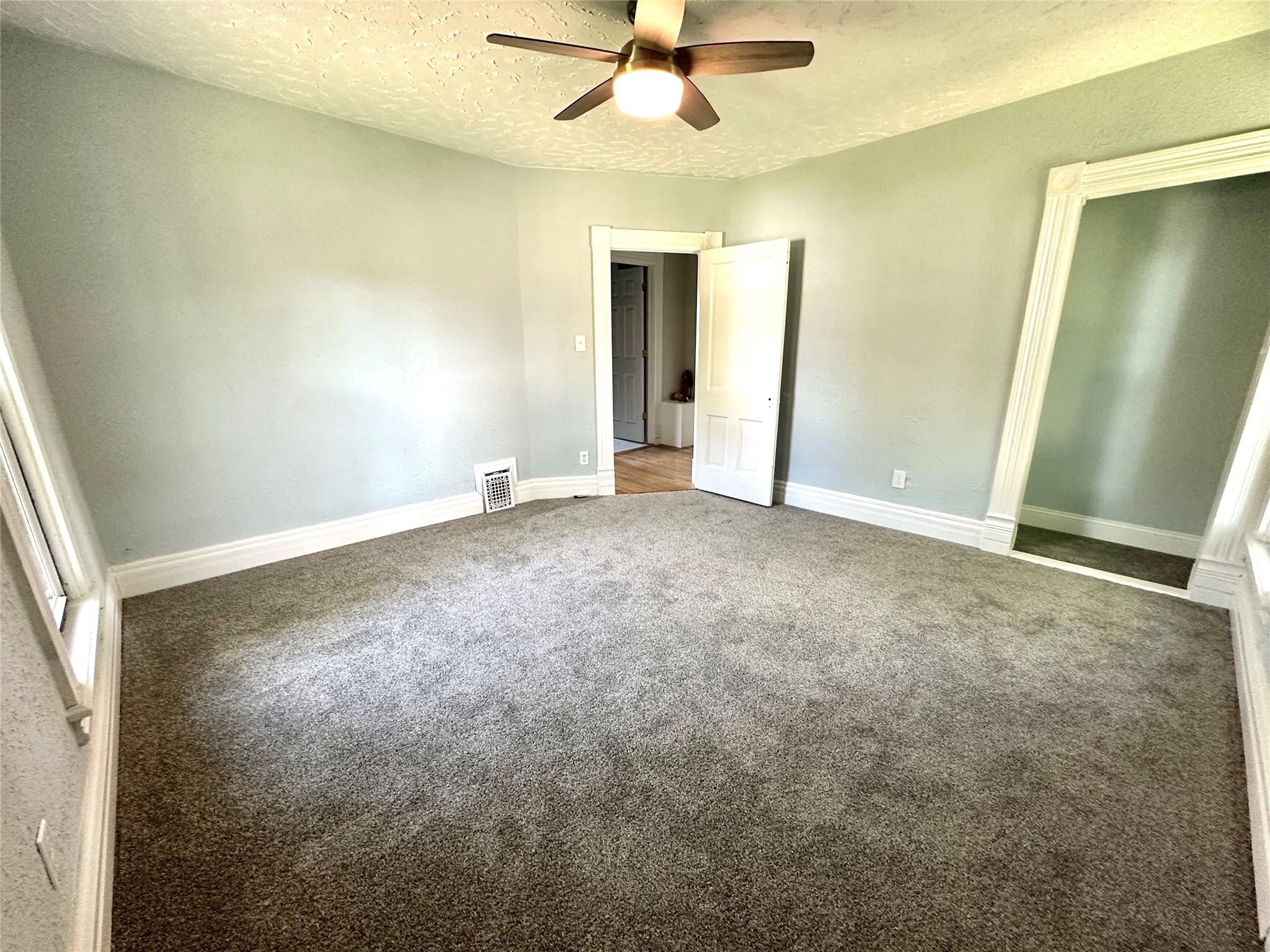 1016 Elm Street Property Photo 32