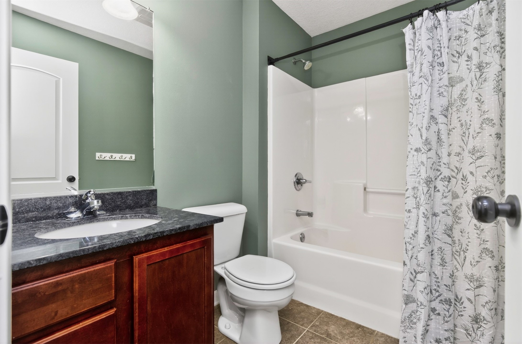2411 Nw Ashland Parkway Property Photo 14