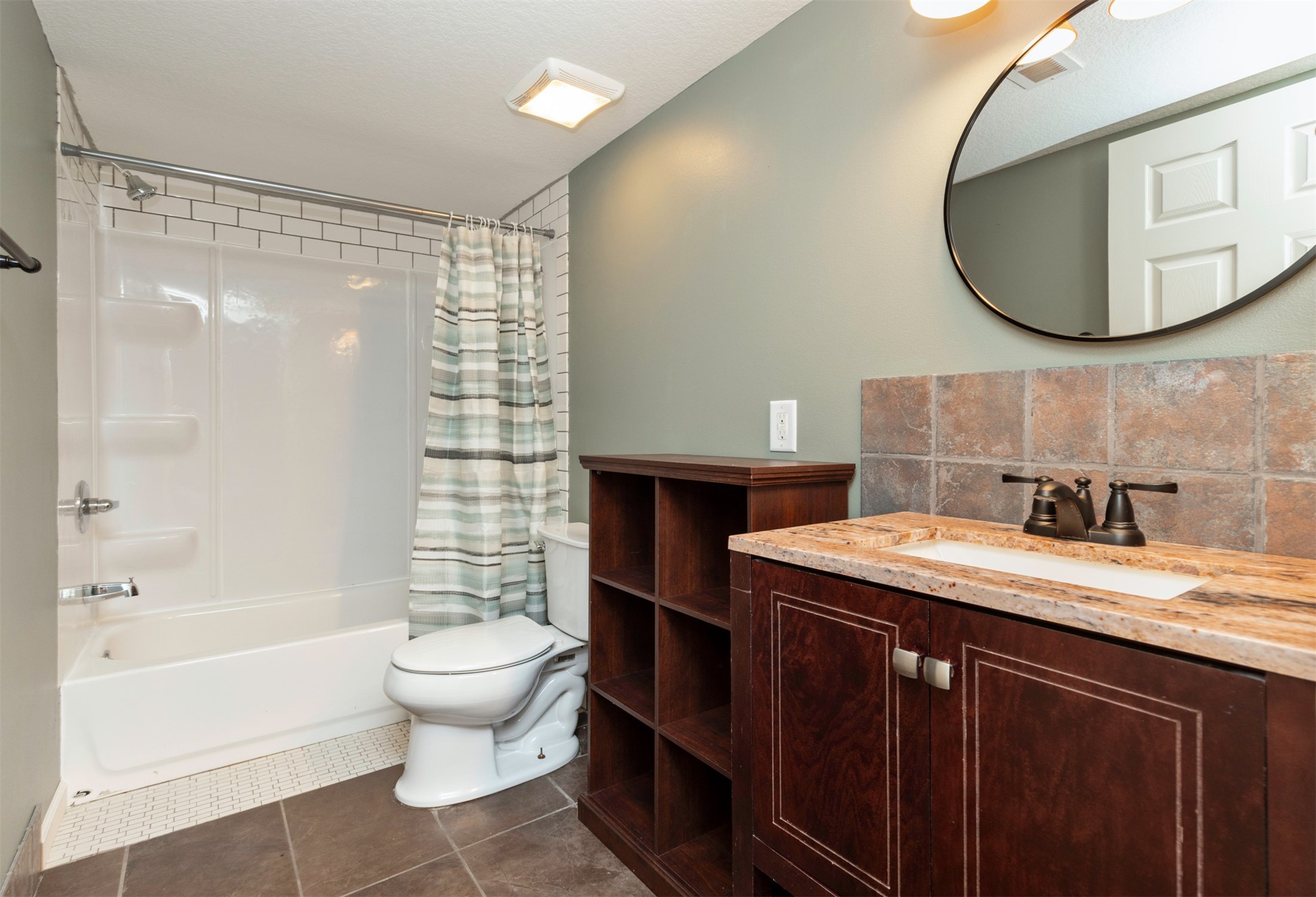 2411 Nw Ashland Parkway Property Photo 19