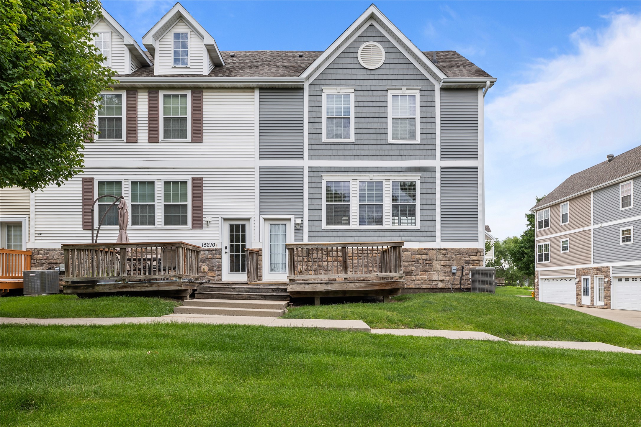 15208 Greenbelt Drive Property Photo 1