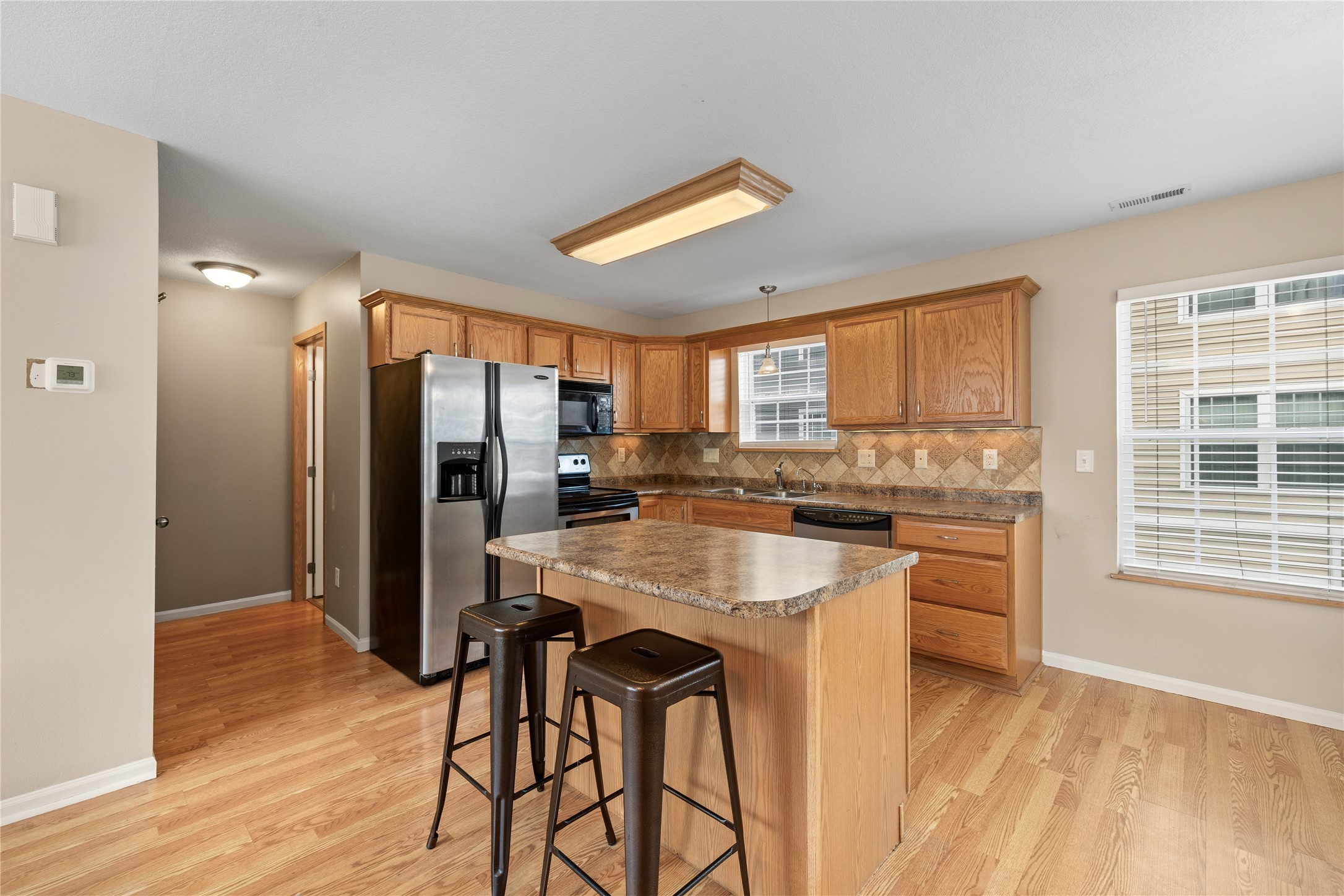 15208 Greenbelt Drive Property Photo 4