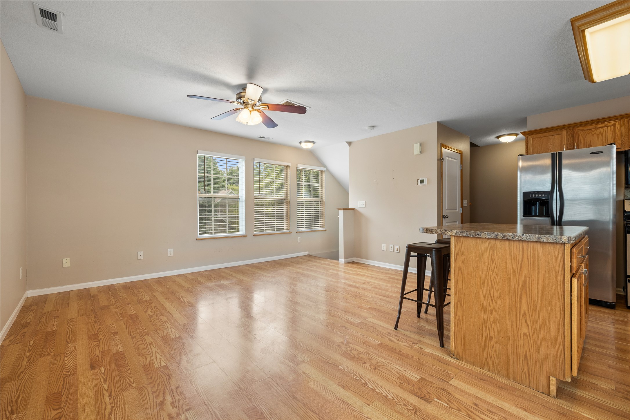 15208 Greenbelt Drive Property Photo 8