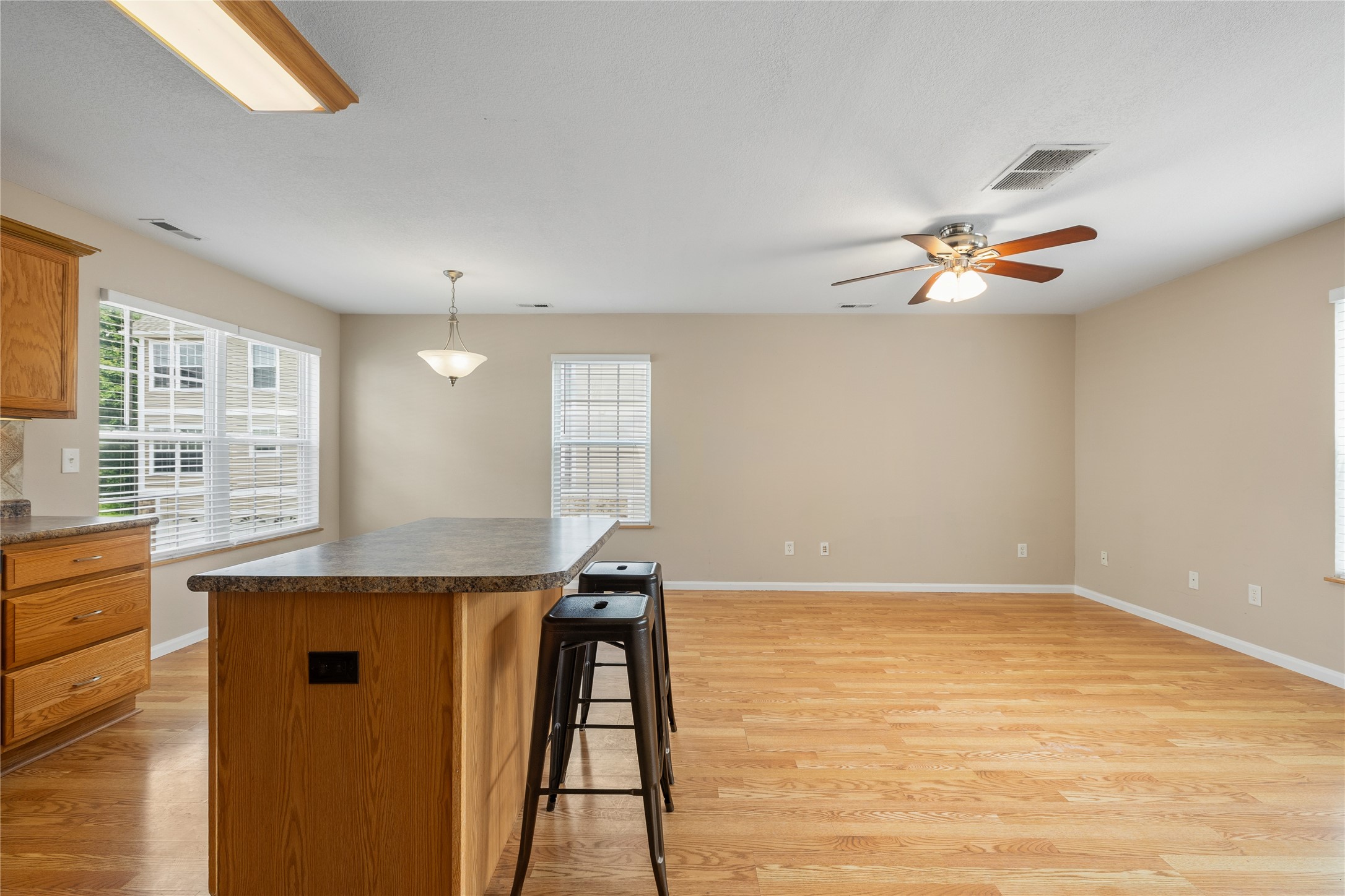 15208 Greenbelt Drive Property Photo 10
