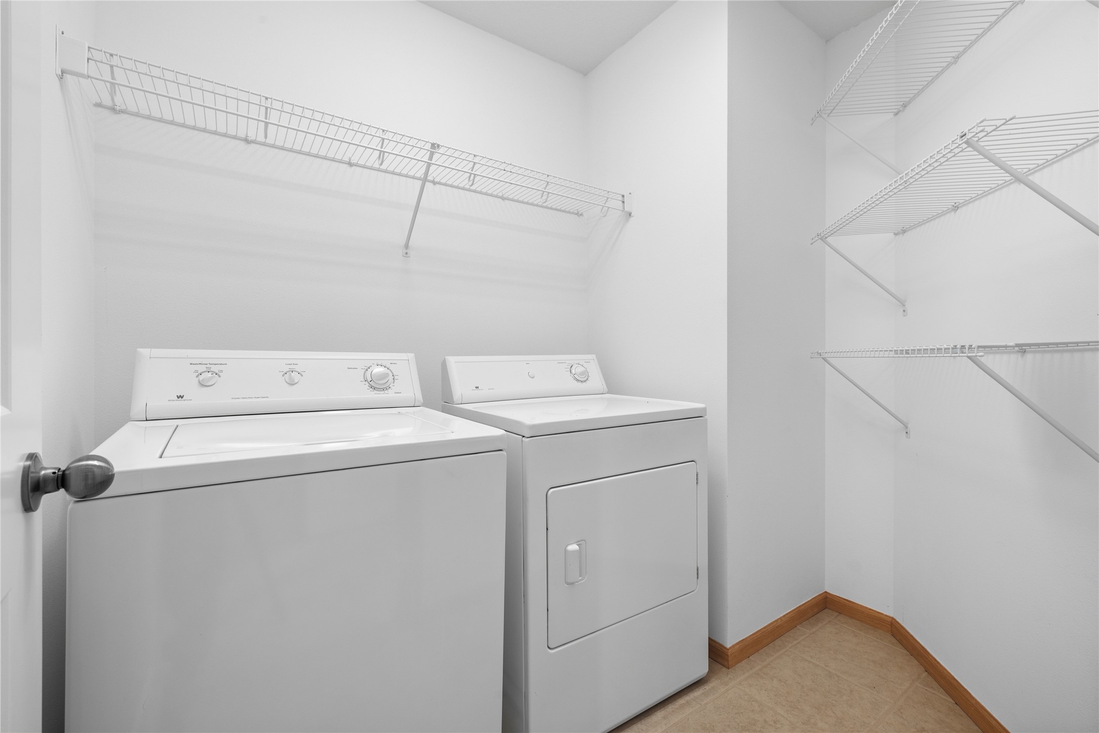 15208 Greenbelt Drive Property Photo 19
