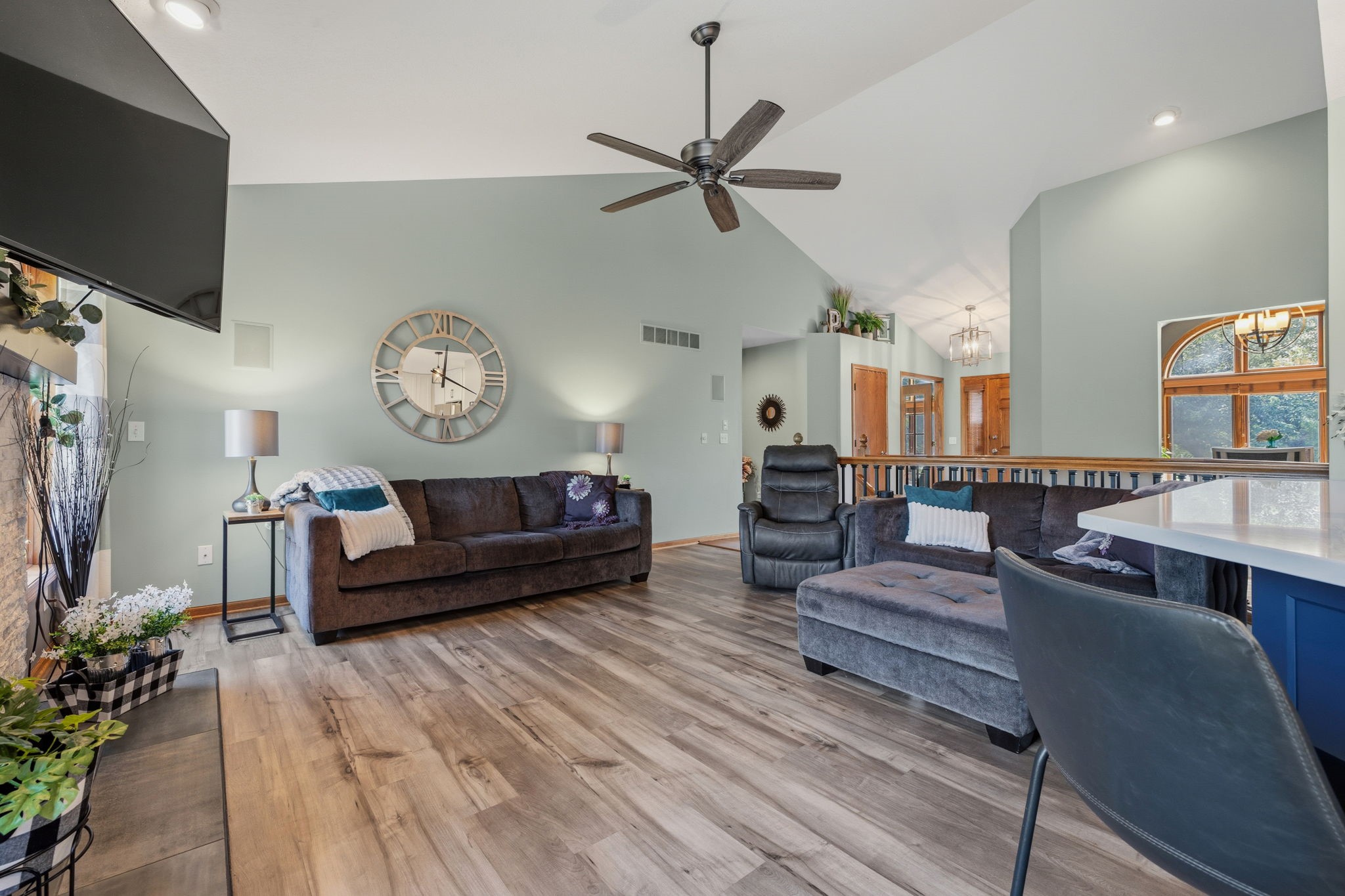 1026 Ne Aspen Circle Property Photo 8