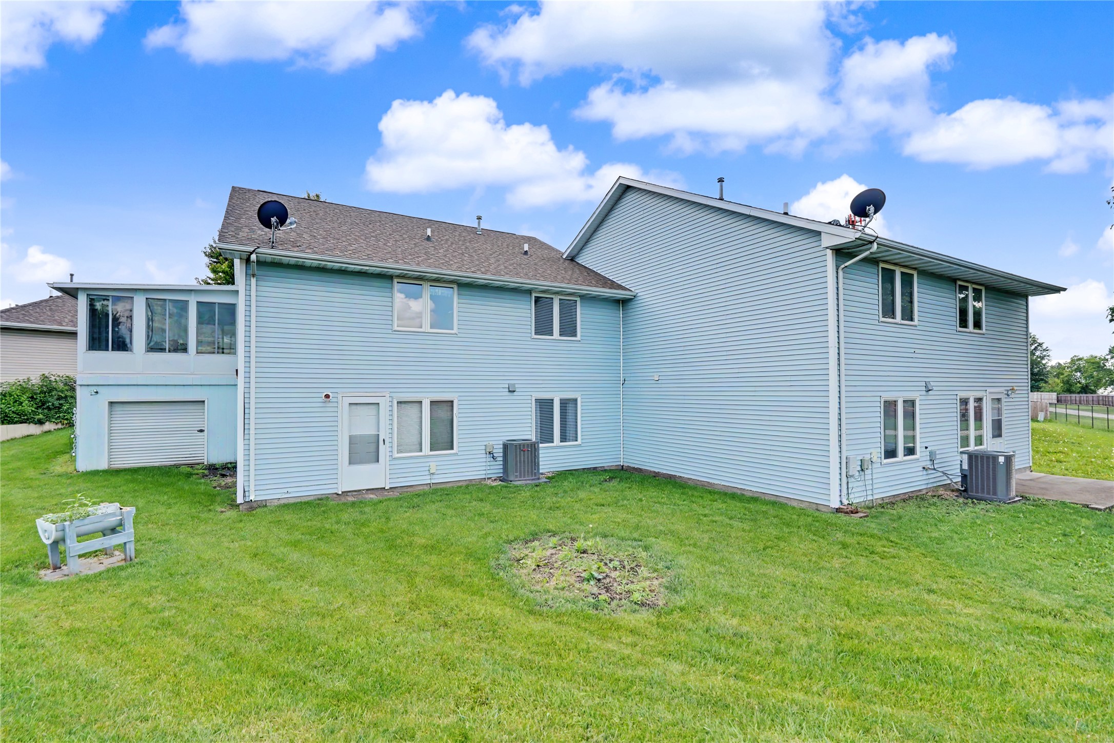 604 Se Tower Court Property Photo 22