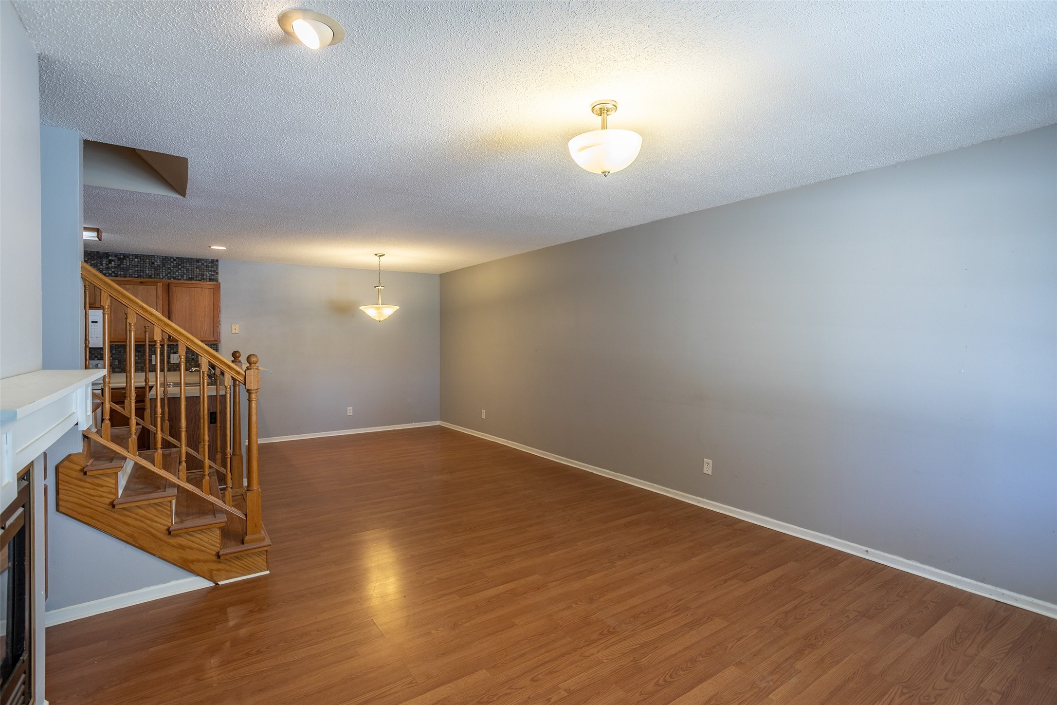 1529 Se Delaware Avenue 7 Property Photo 4