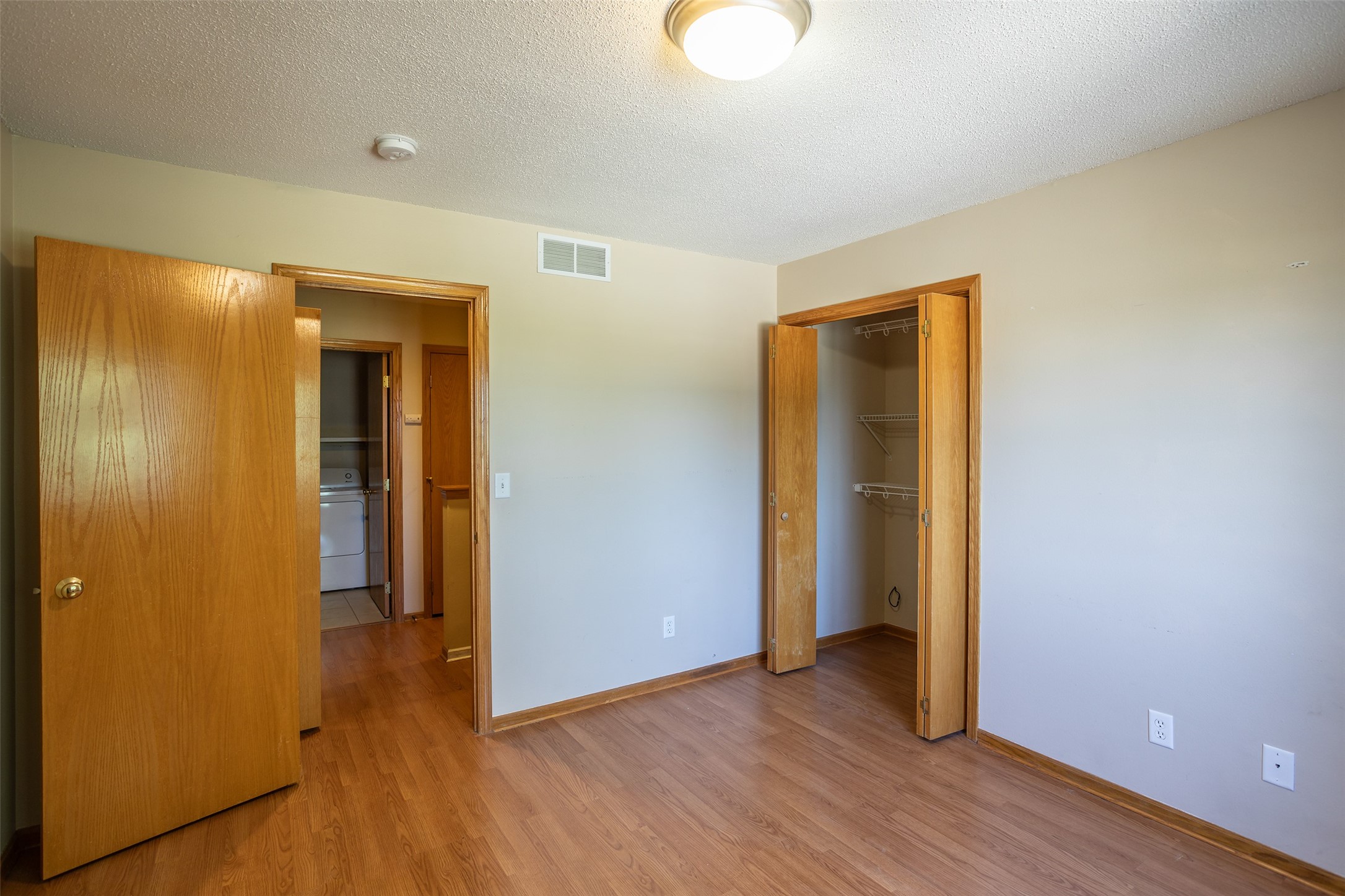 1529 Se Delaware Avenue 7 Property Photo 11