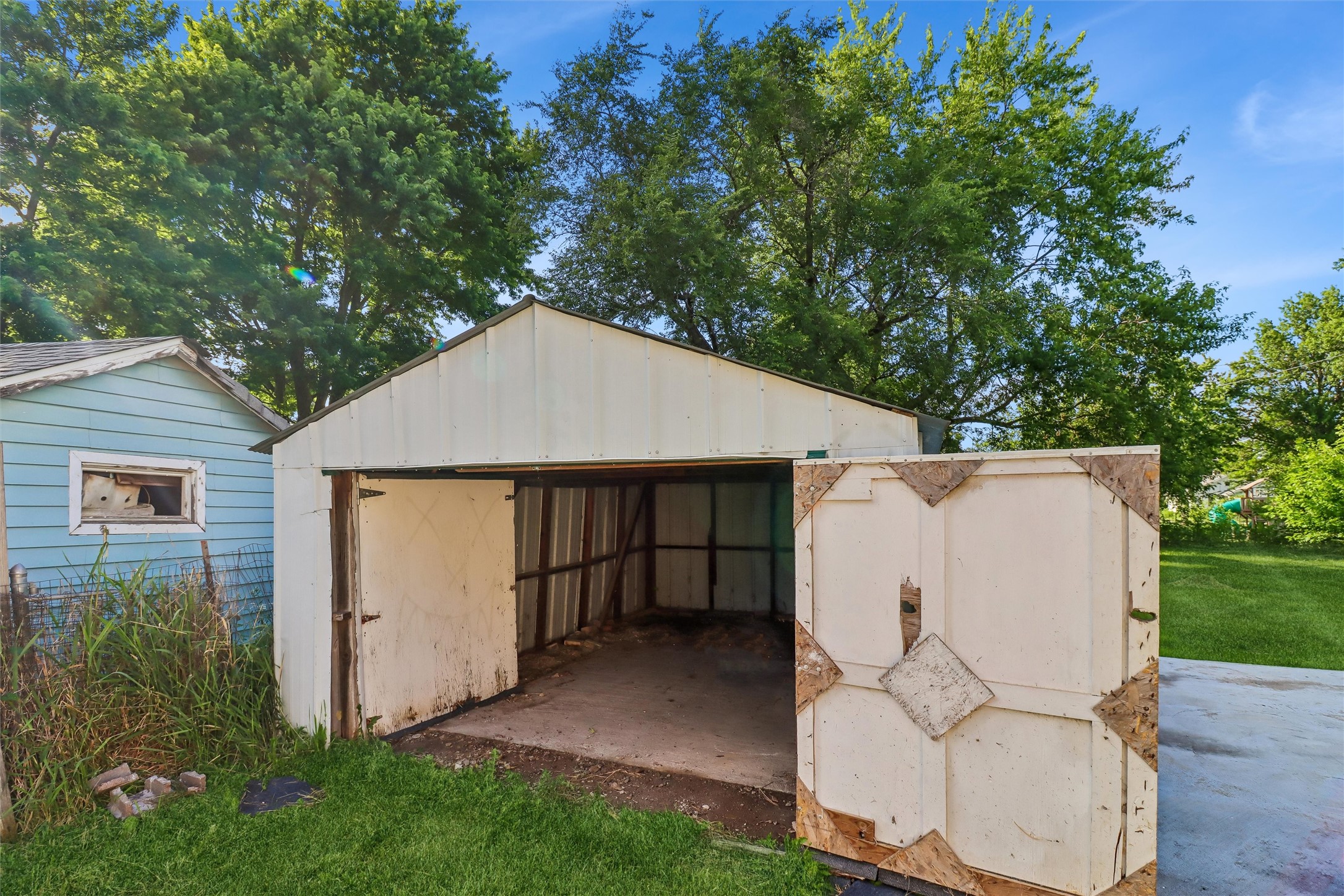 316 Arbor Avenue Property Photo 3