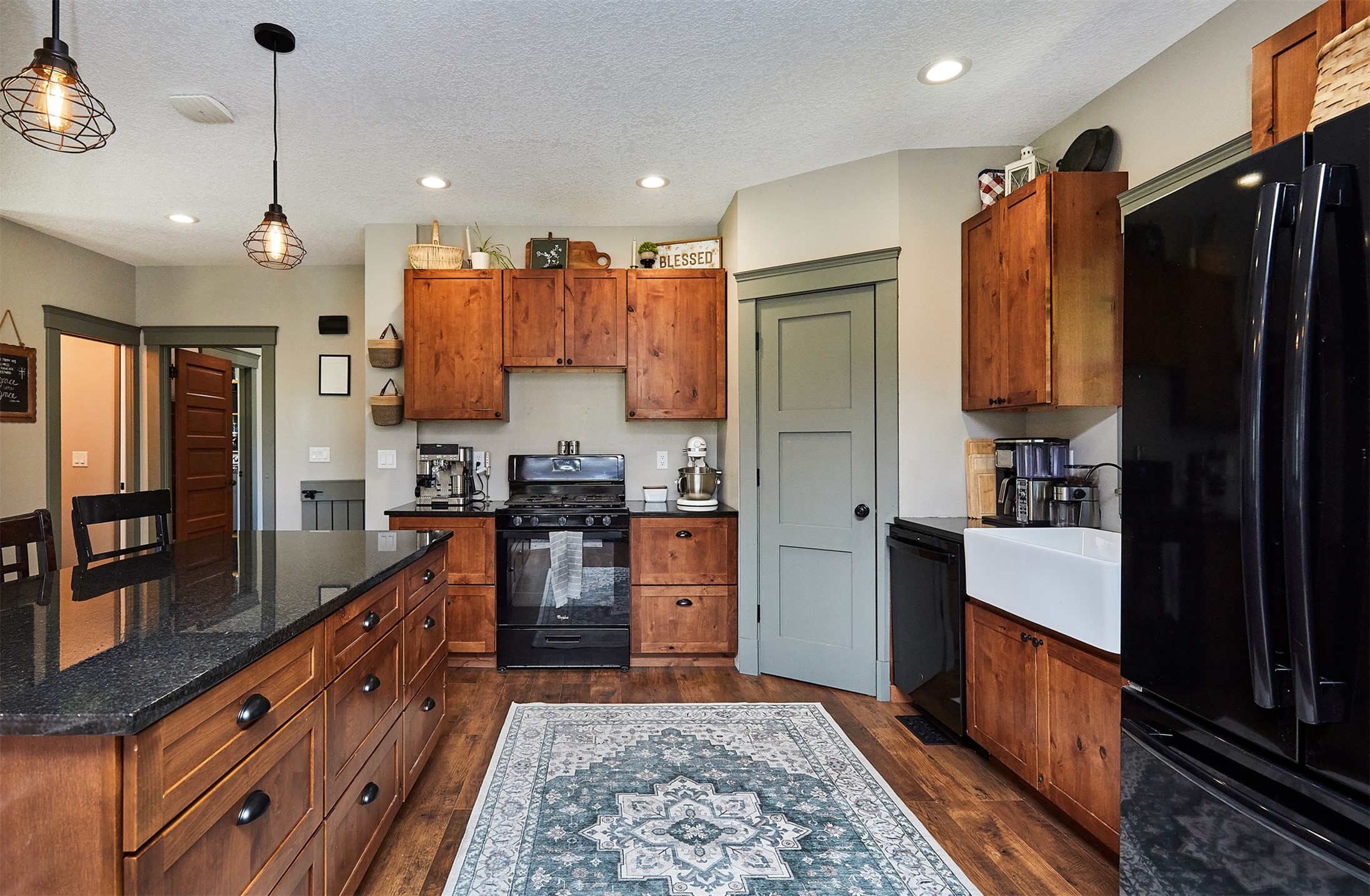 18511 B Avenue Property Photo 5