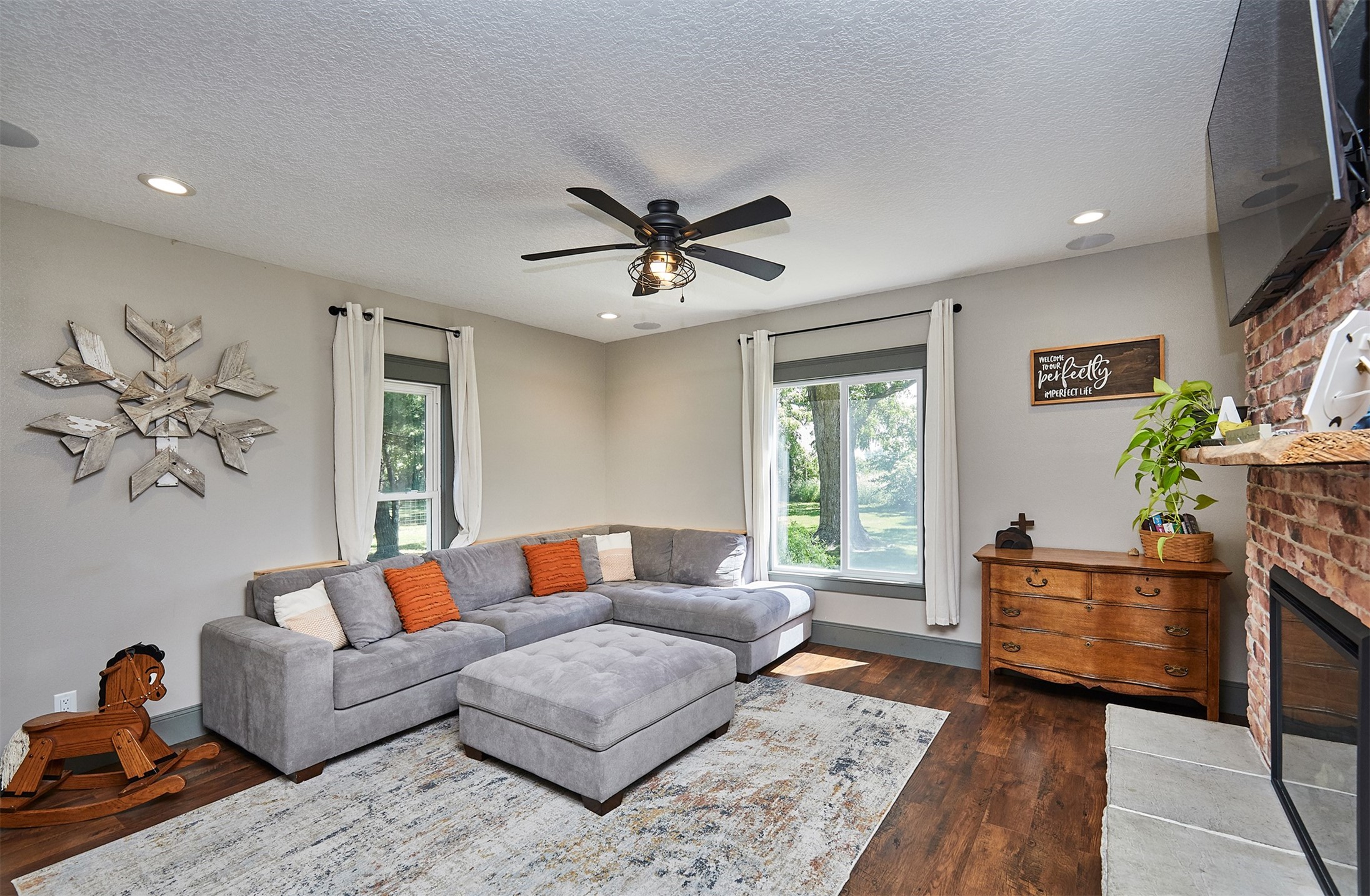 18511 B Avenue Property Photo 8