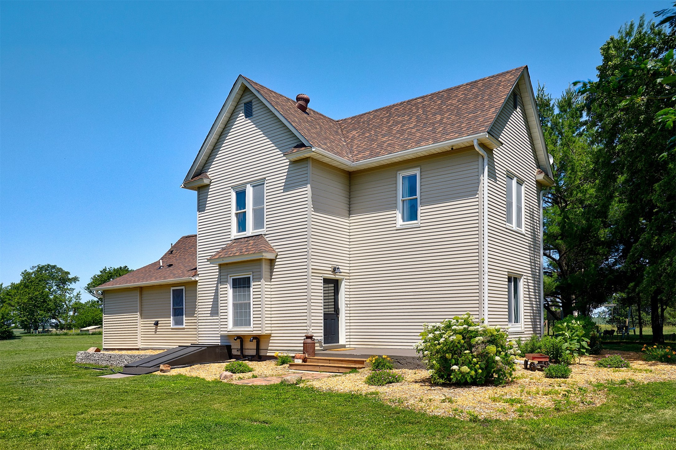 18511 B Avenue Property Photo 21