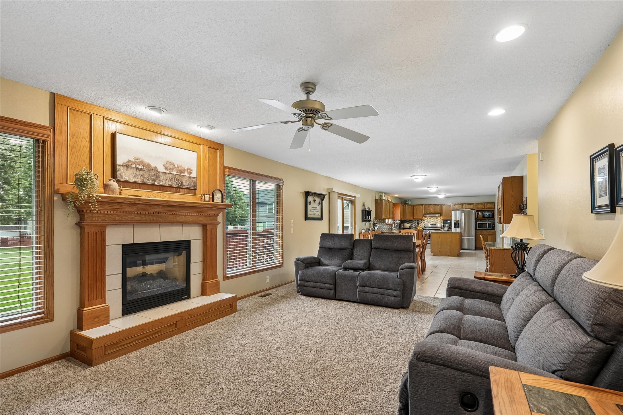 3106 E Spring Street Property Photo 8
