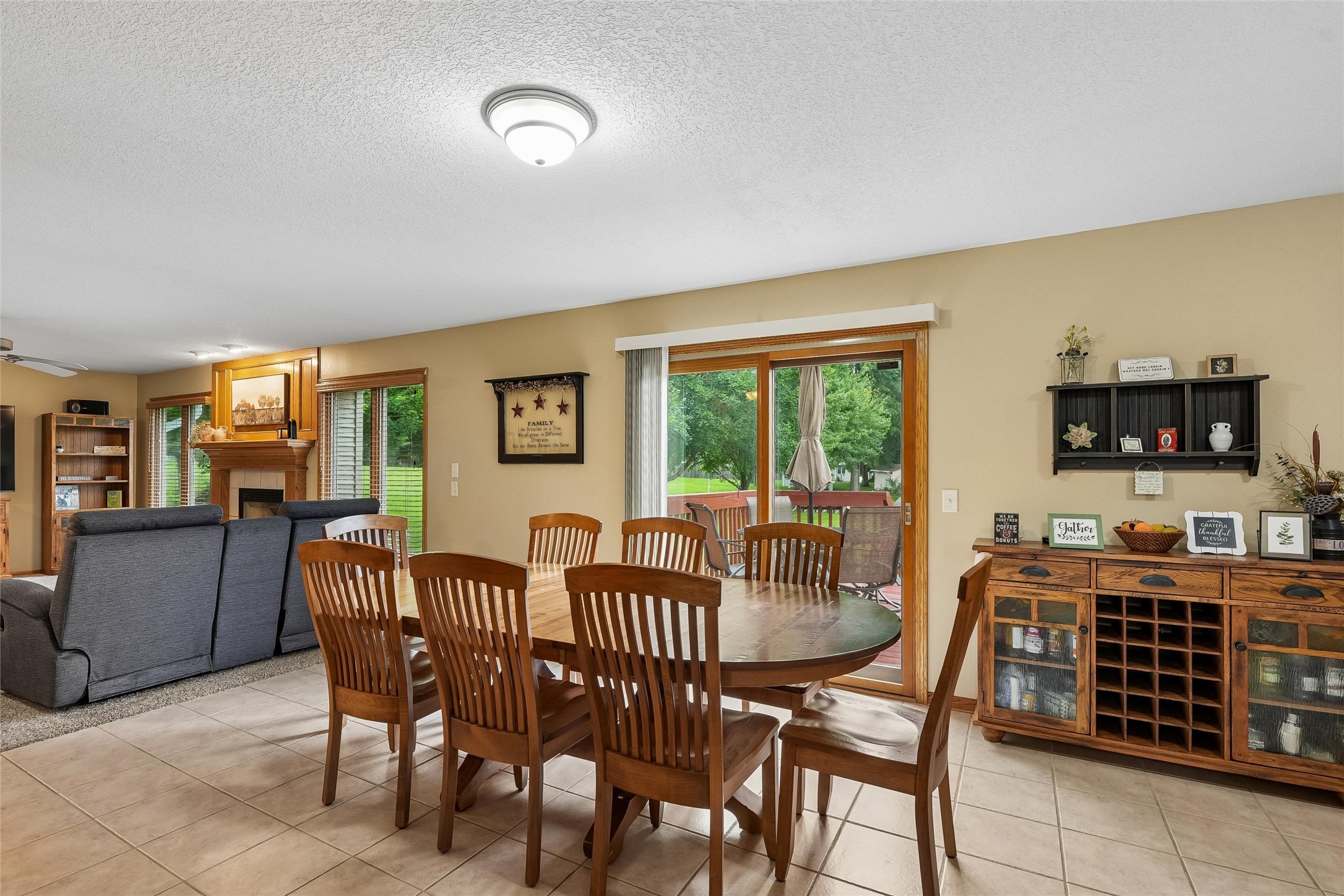 3106 E Spring Street Property Photo 9