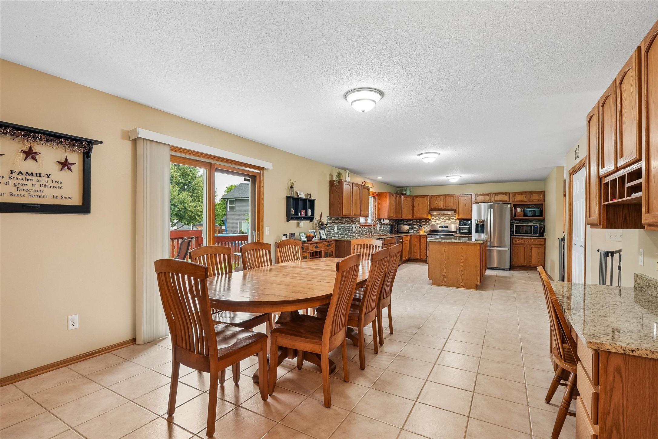 3106 E Spring Street Property Photo 10