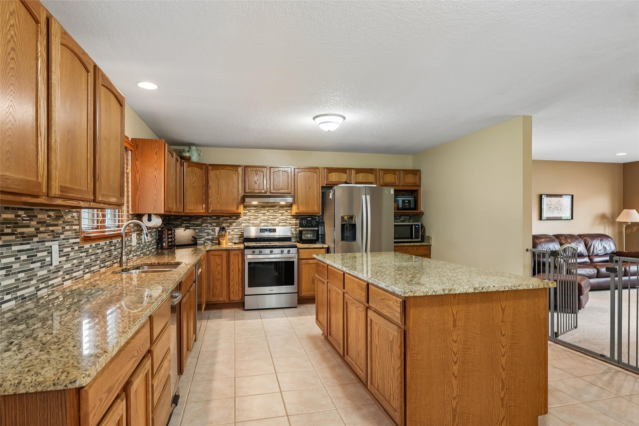 3106 E Spring Street Property Photo 12
