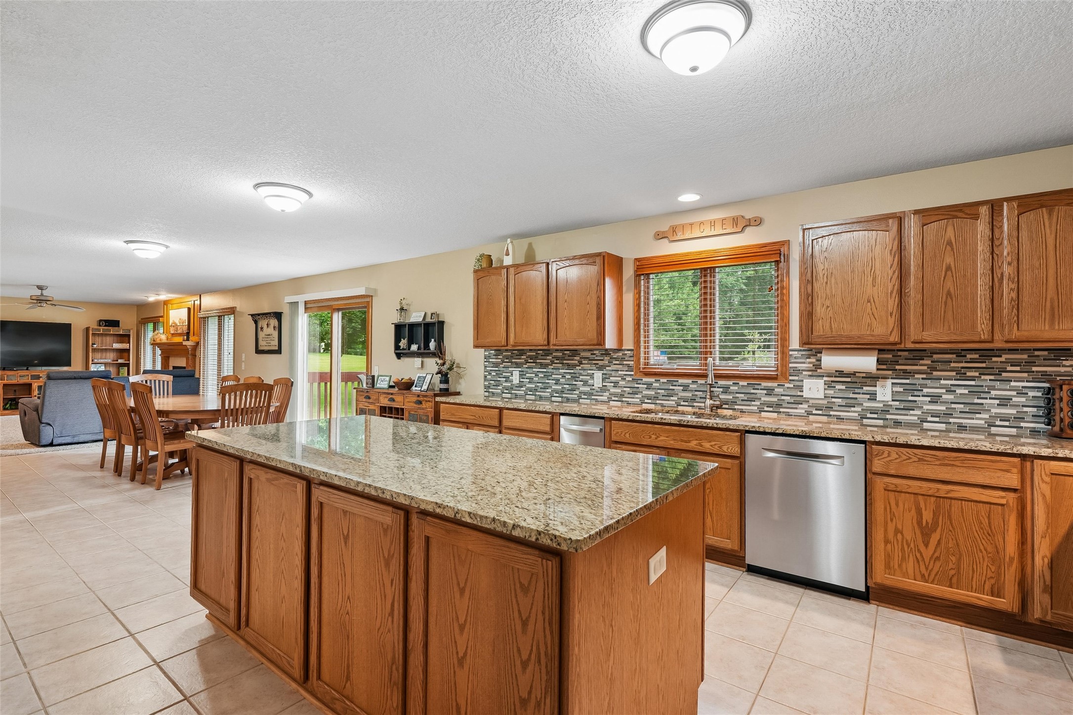 3106 E Spring Street Property Photo 13