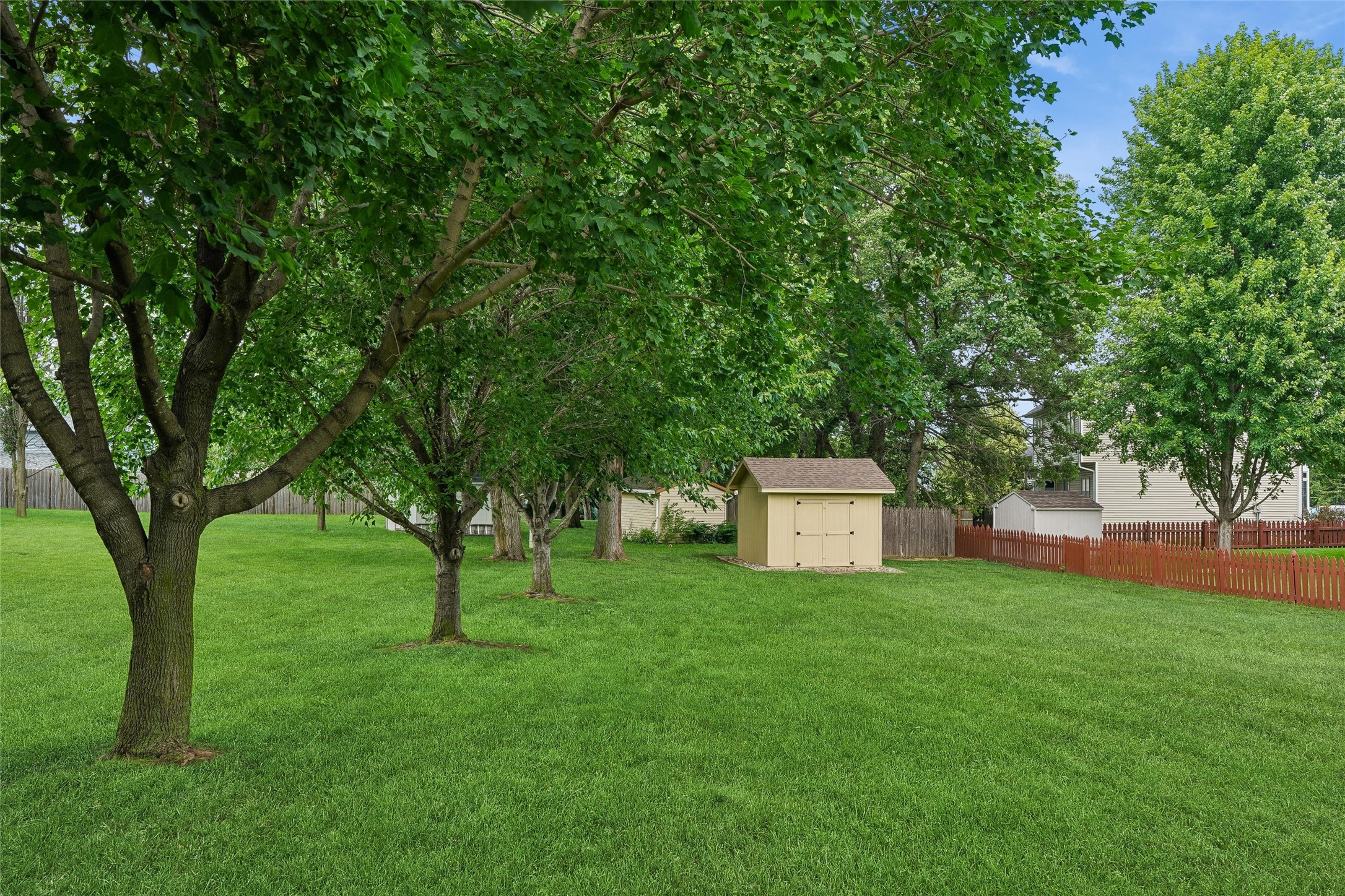 3106 E Spring Street Property Photo 31