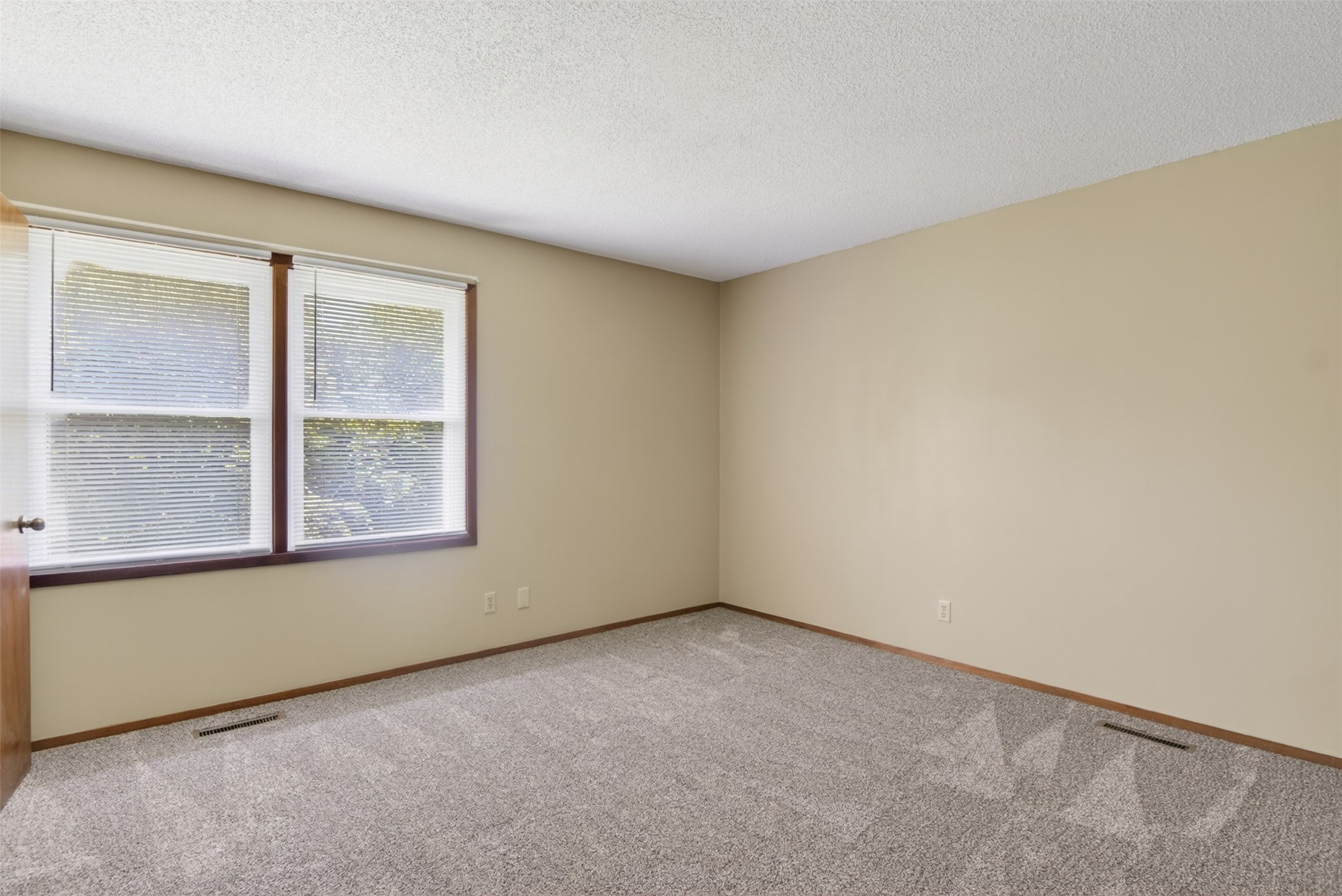 920 9th Avenue Nw Property Photo 12