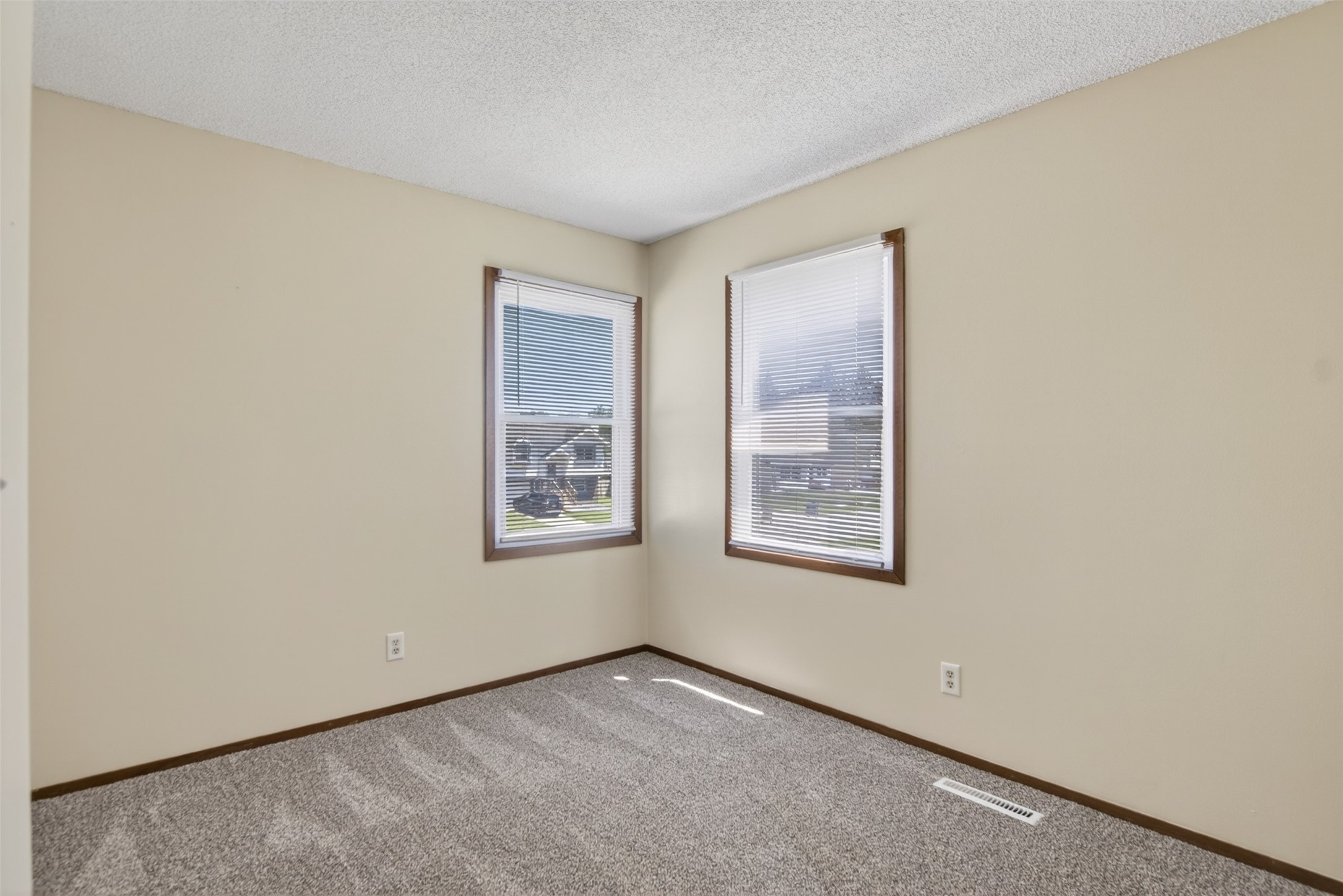 920 9th Avenue Nw Property Photo 13