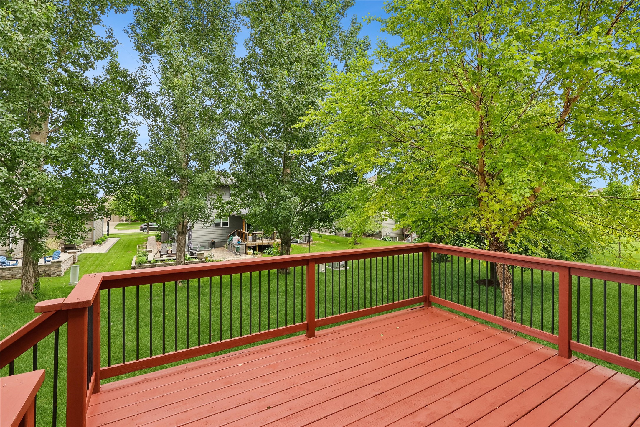 16651 Oakbrook Drive Property Photo 3