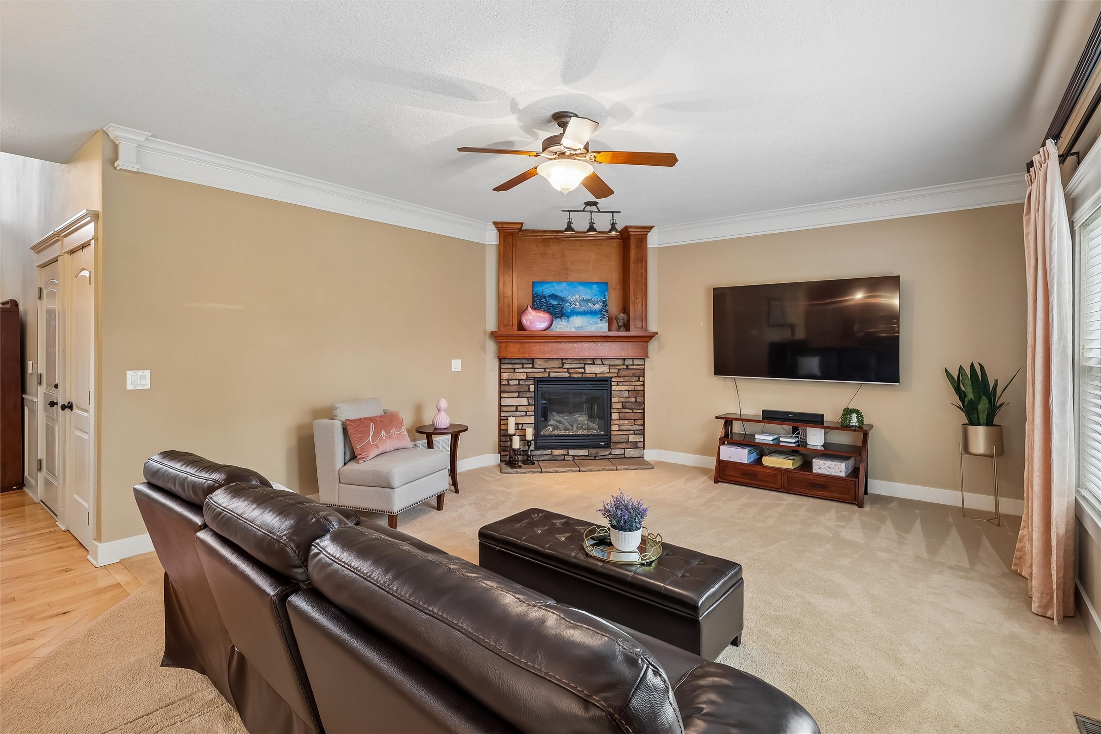 16651 Oakbrook Drive Property Photo 8