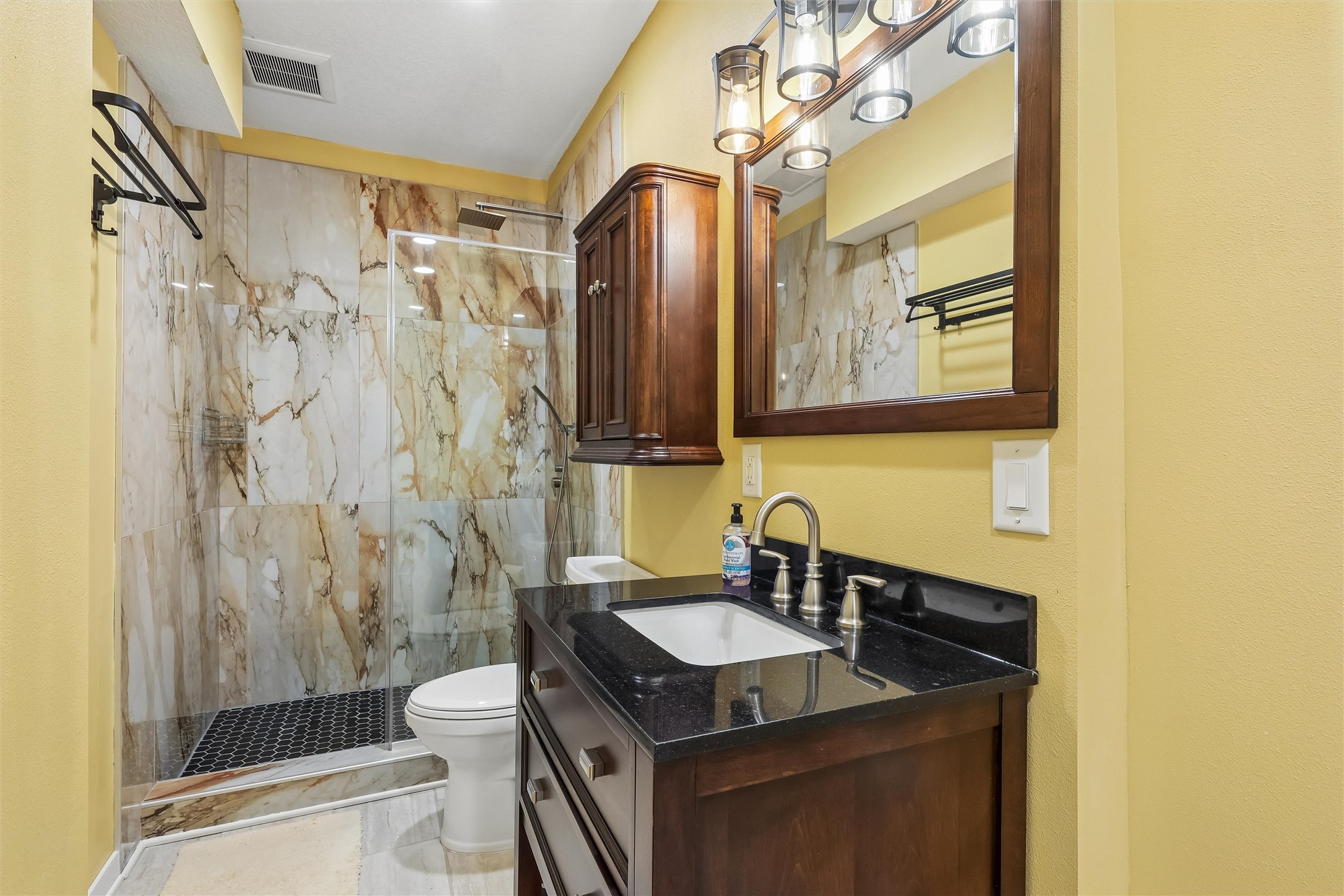 16651 Oakbrook Drive Property Photo 32
