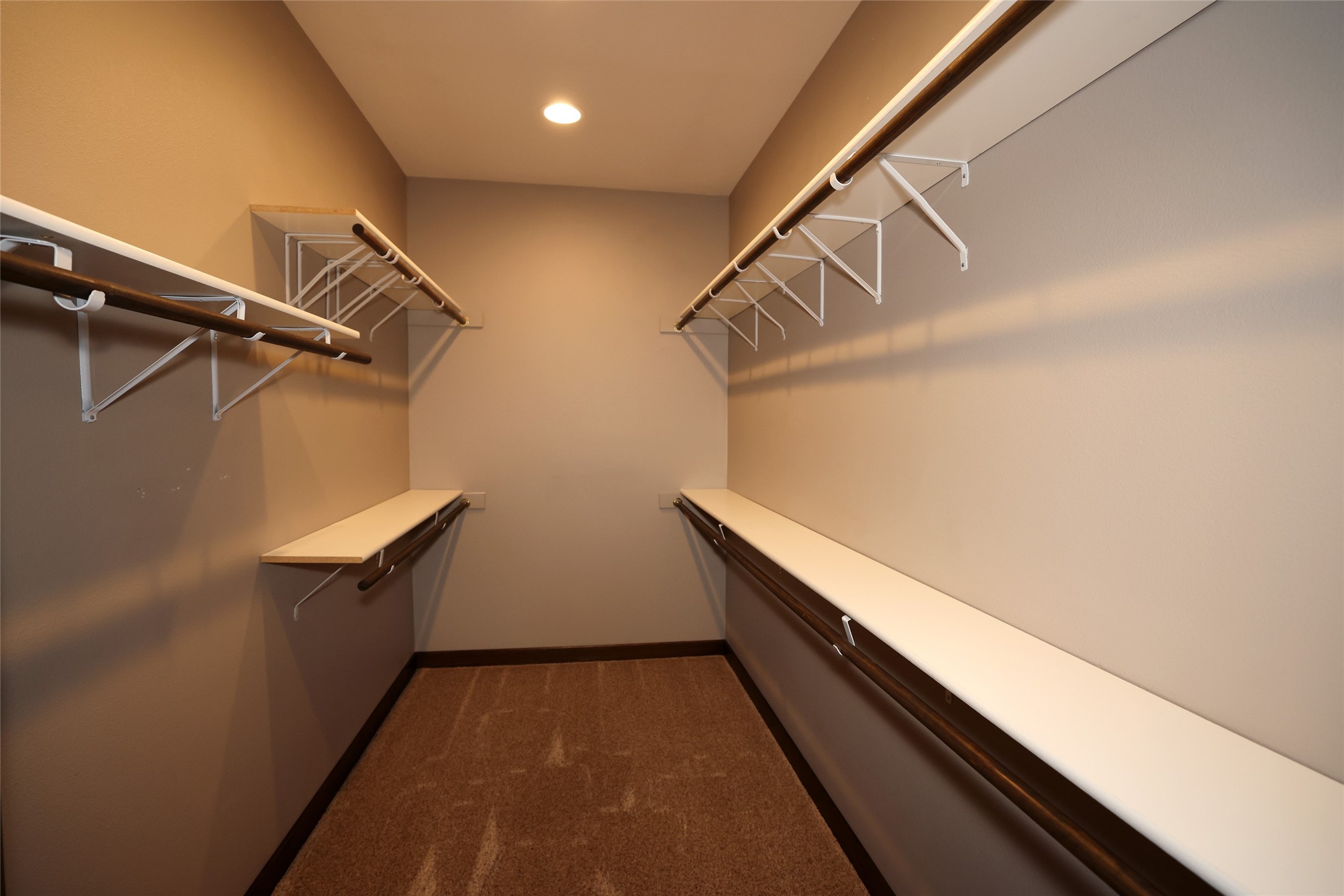 1218 Southview Court Property Photo 19