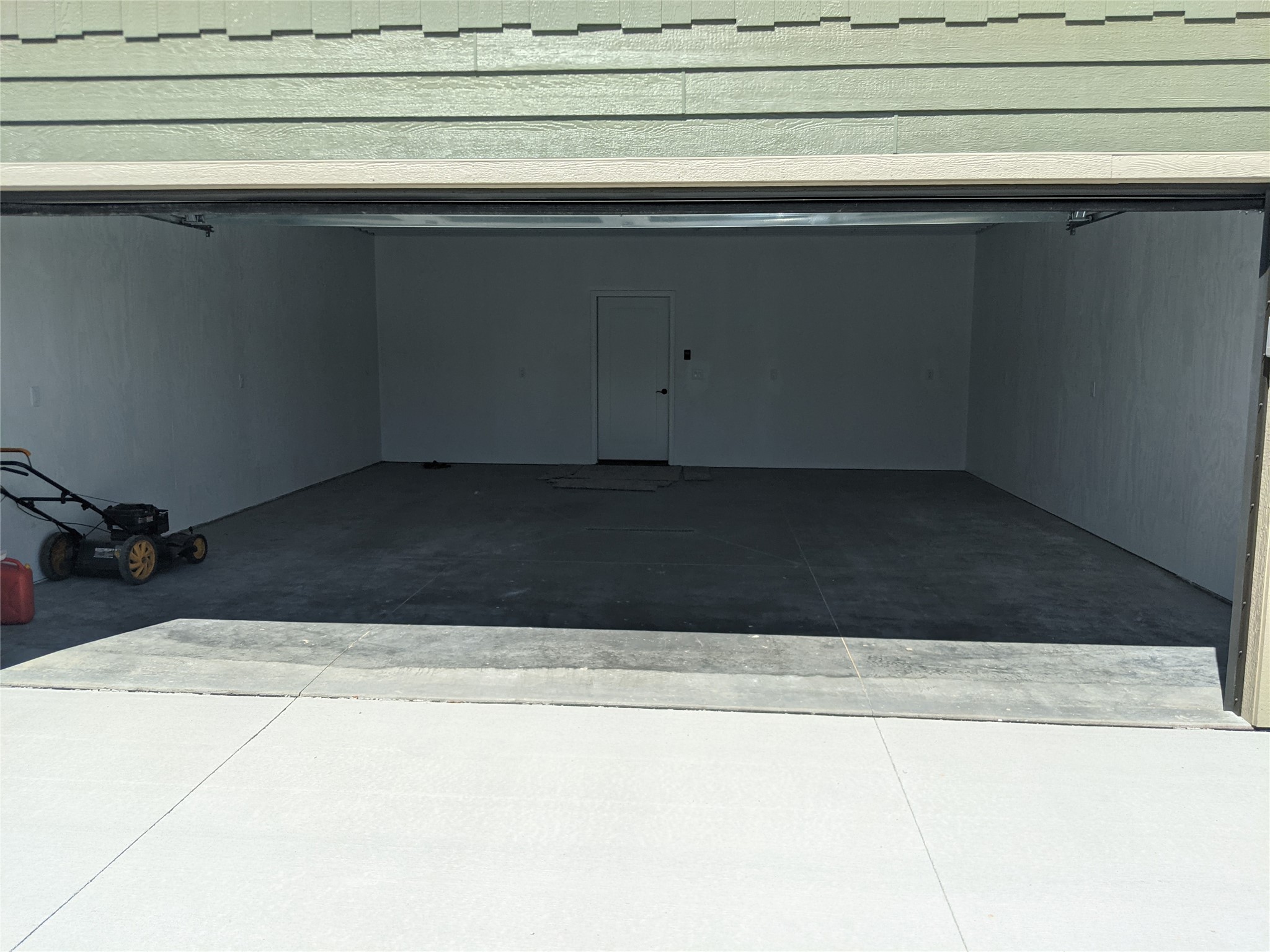 1105 Lucas Avenue Property Photo 4