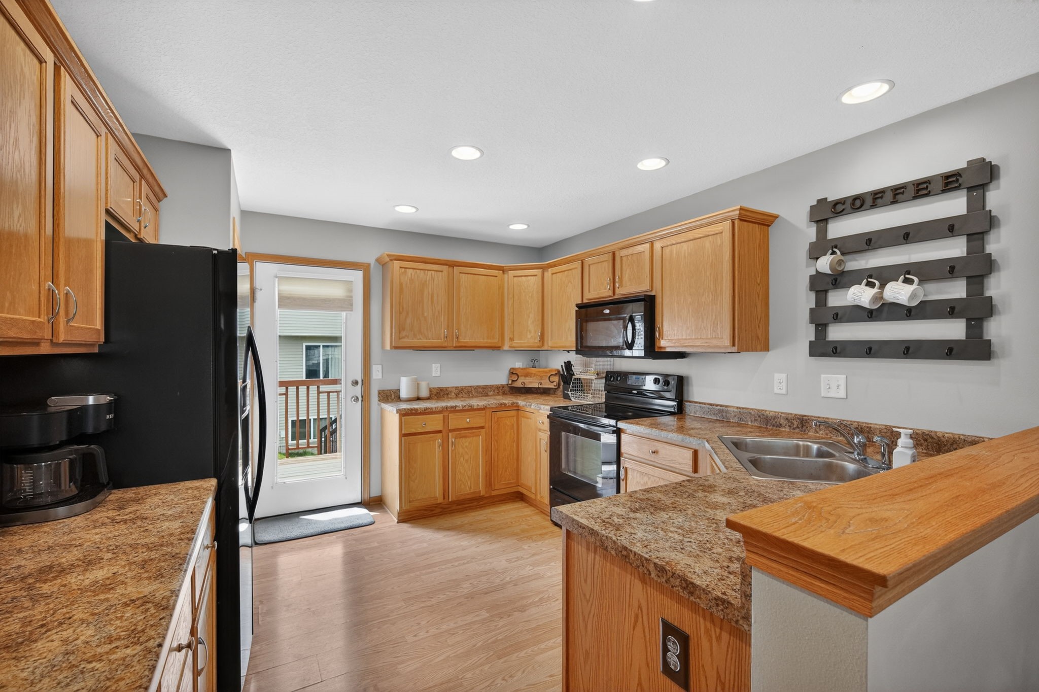 2989 Park Place Property Photo 11