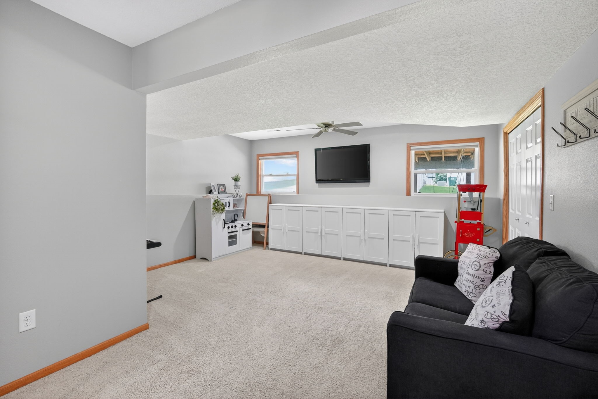 2989 Park Place Property Photo 25