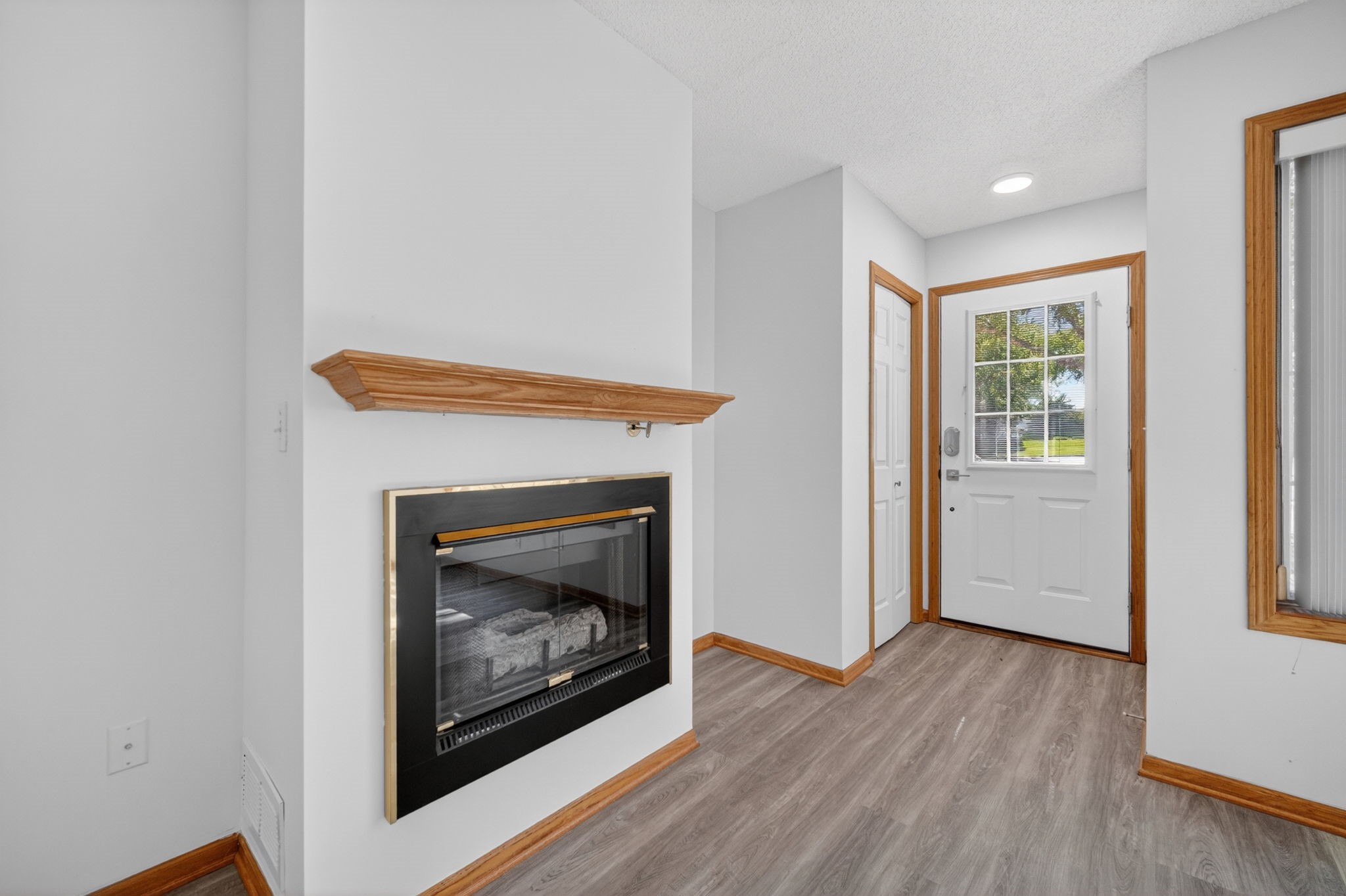 150 S Prairie View Drive 1102 Property Photo 5