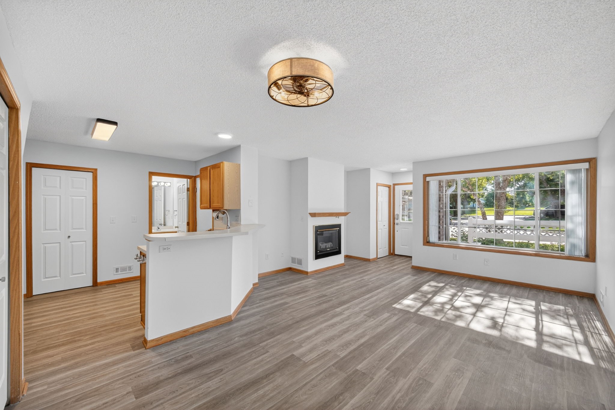 150 S Prairie View Drive 1102 Property Photo 8