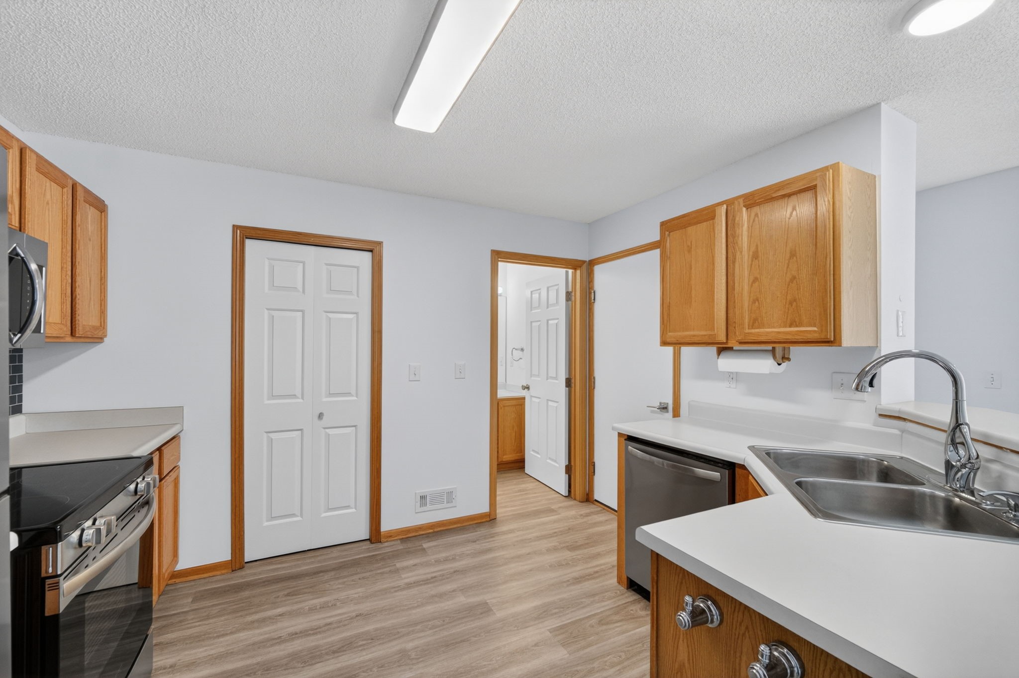 150 S Prairie View Drive 1102 Property Photo 10
