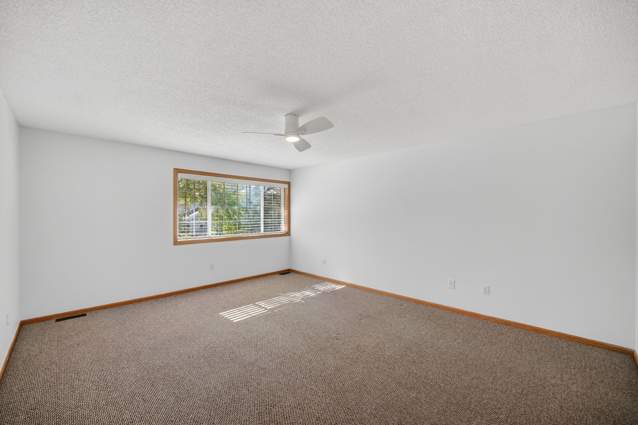 150 S Prairie View Drive 1102 Property Photo 20